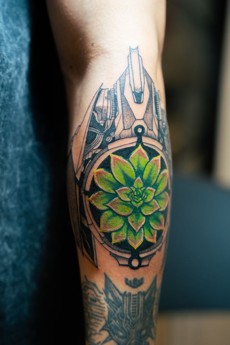 Example of Naomi's work — Fineline botanical tattoo