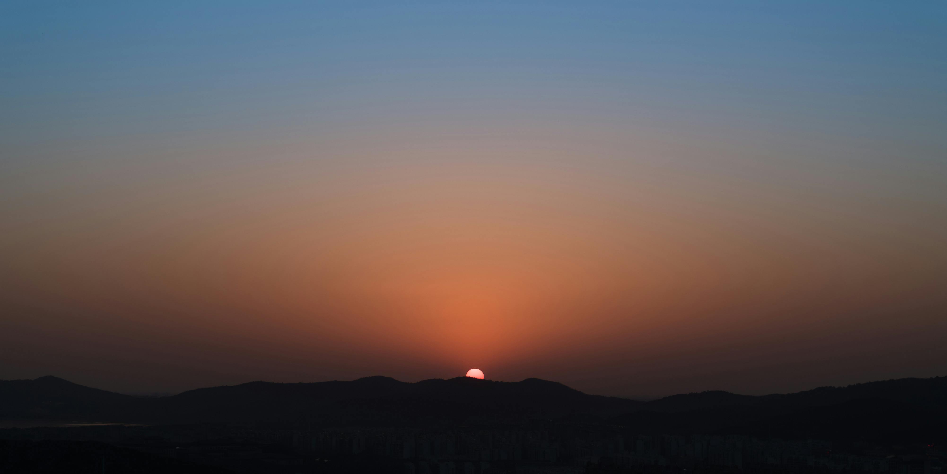 Stunning Sunset Over Fukuoka's Cityscape · Free Stock Photo Stunning Sunset Over Fukuoka's Cityscape · Free Stock Photo
