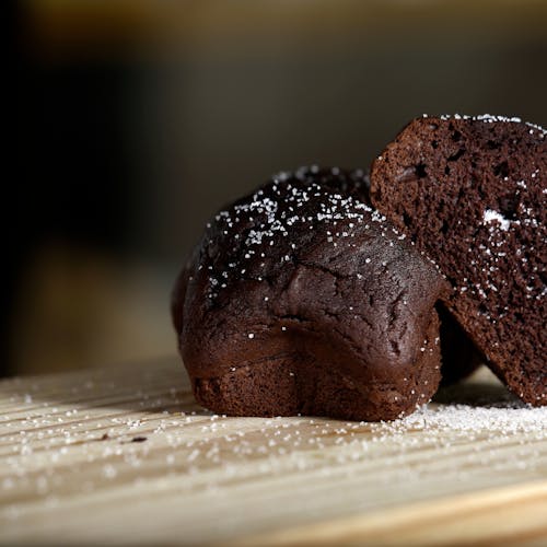 Photo En Gros Plan De Petit Gâteau Au Chocolat