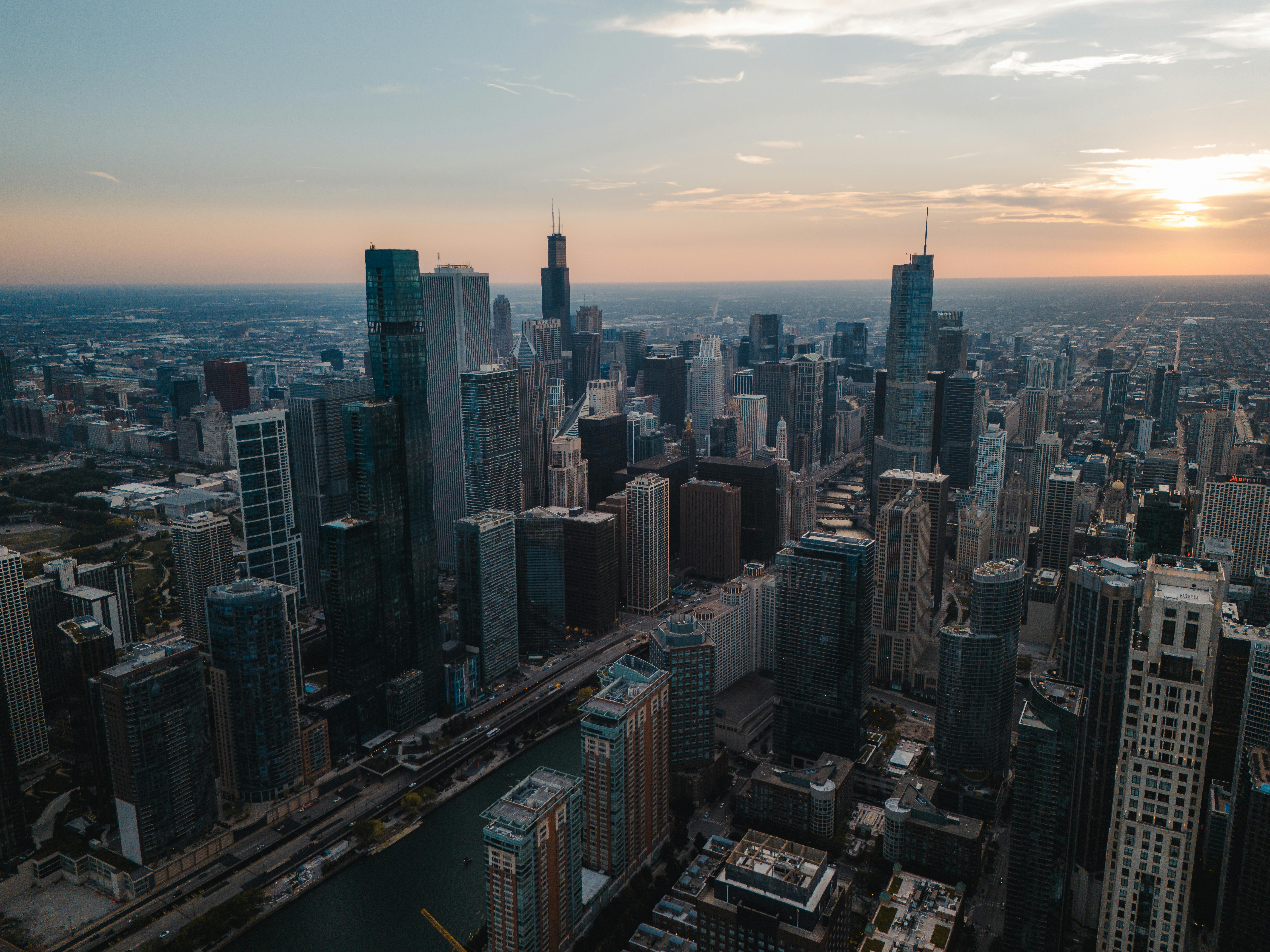 News | Cushman hires Chicago multifamily veterans; CBRE adds New York property management head; Invesco Mortgage gets new CEO