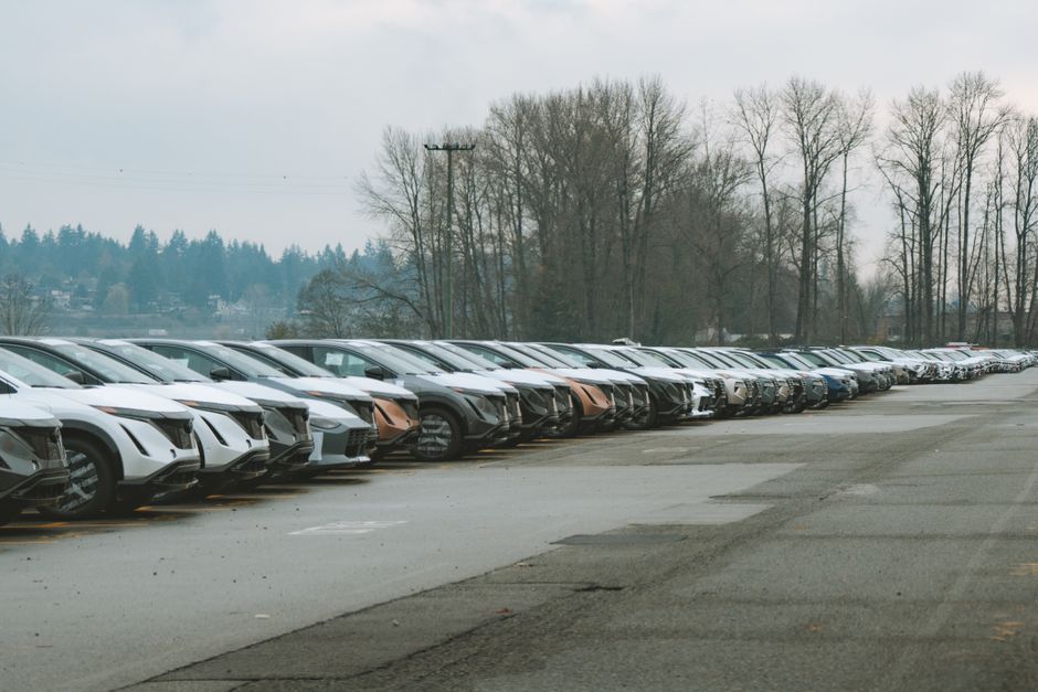 Li Auto shares fall on weak outlook despite revenue beat