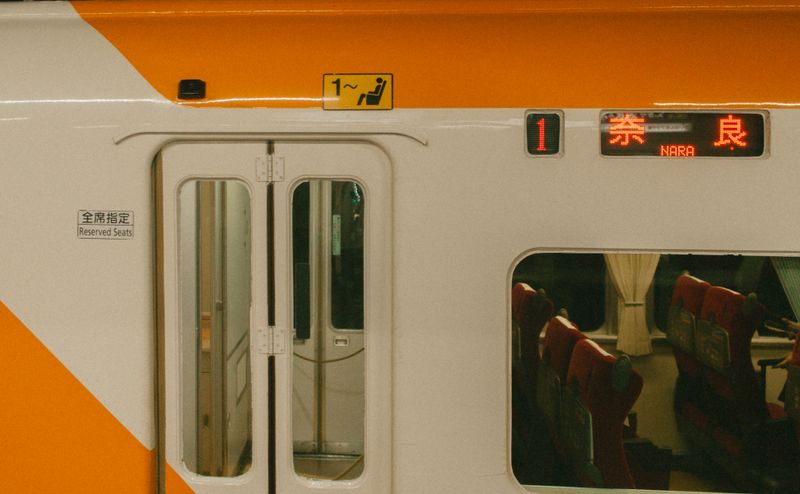 日本電車的車廂內部