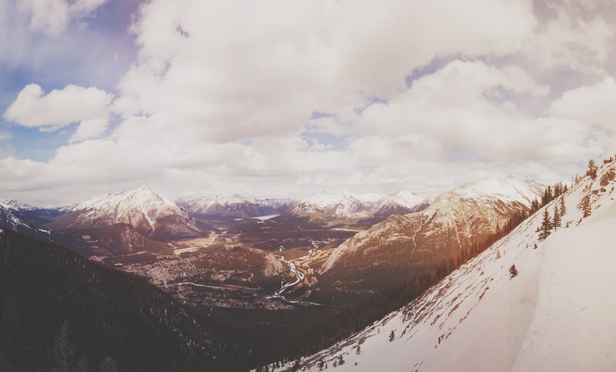 Безкоштовне стокове фото на тему «гірський хребет, гори, засніжена вершина» стокове фото