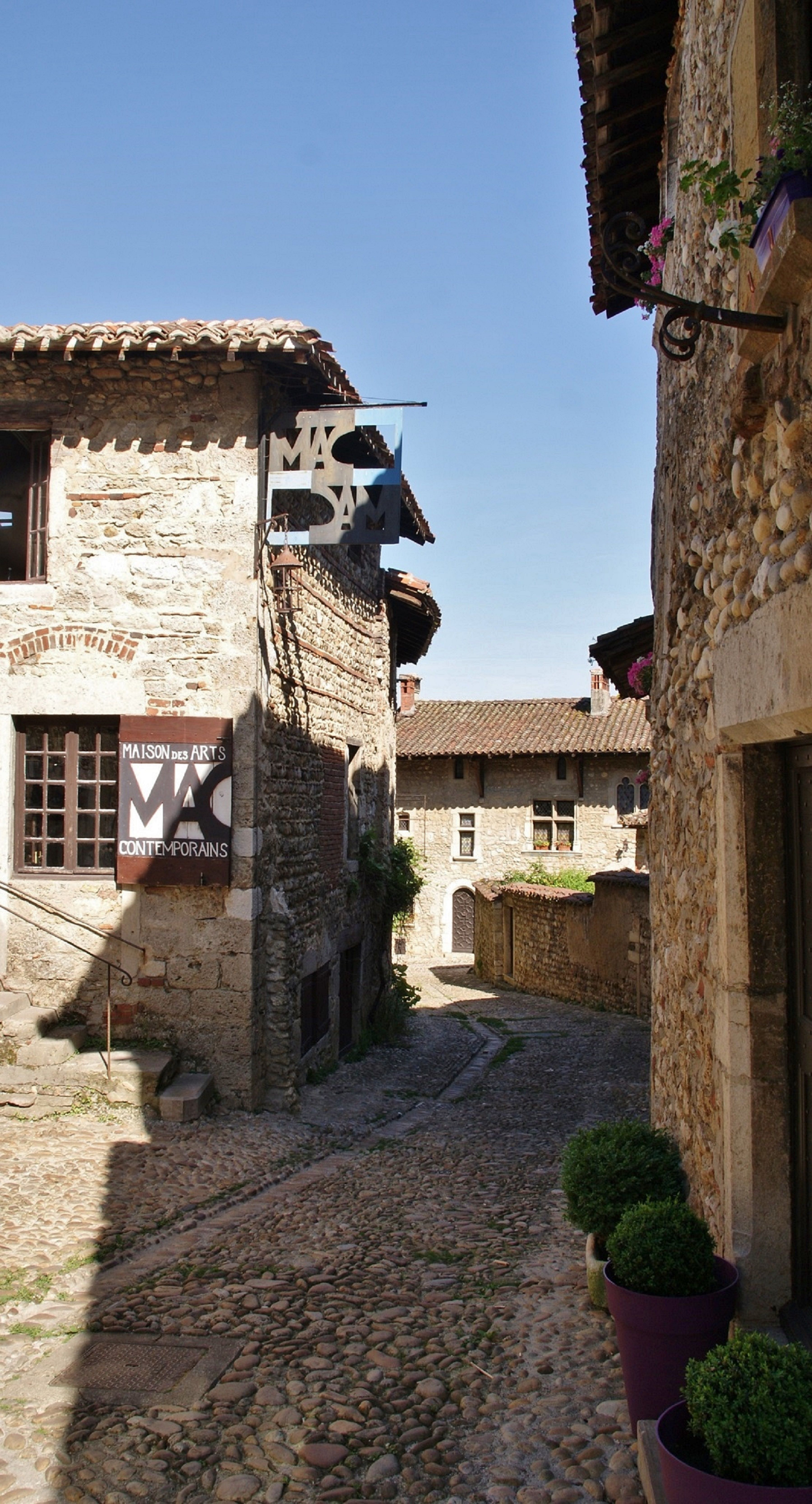 Tourism Perouges Pérouges
