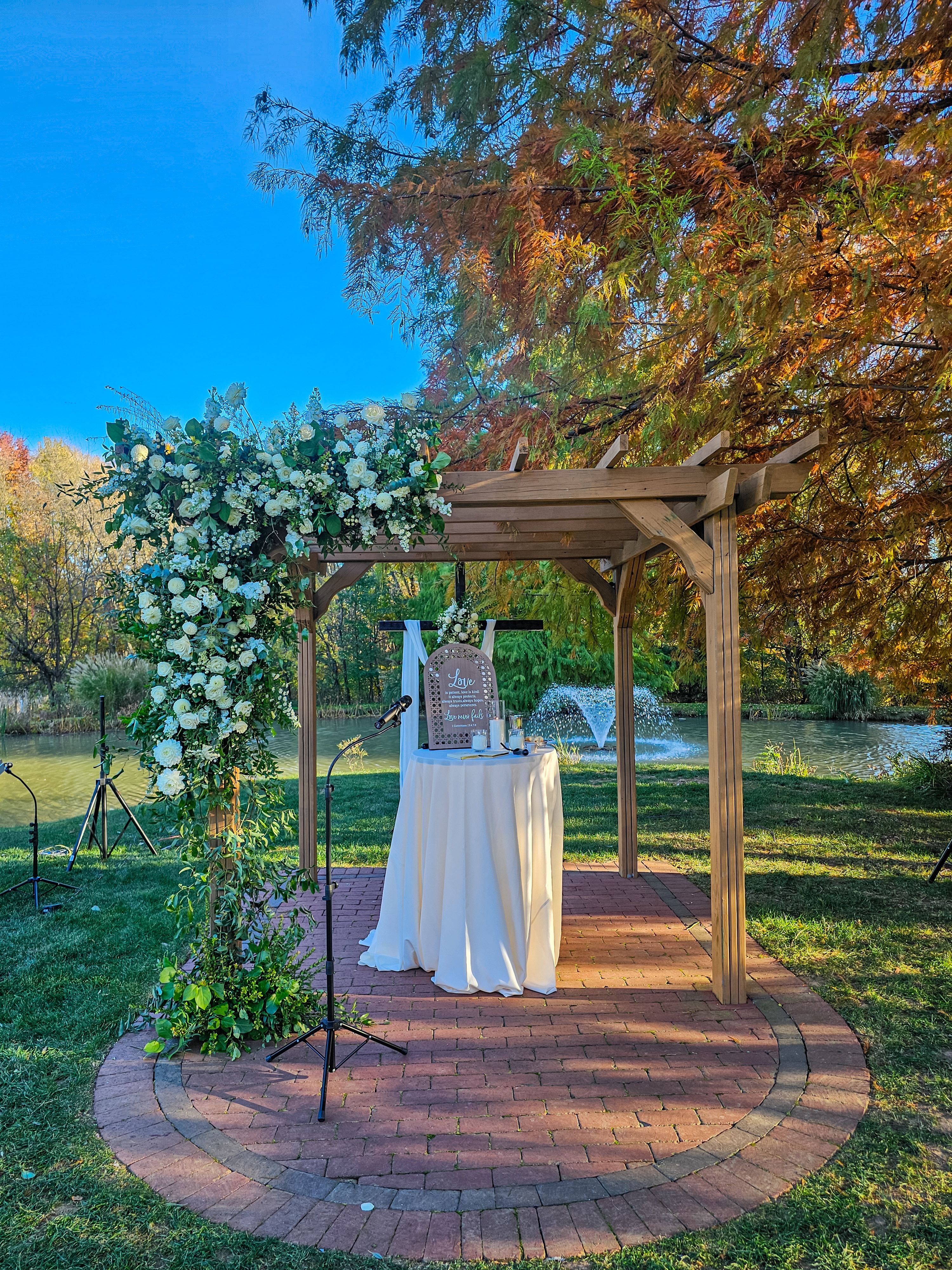 Beautiful Outdoor Wedding Ceremony Setup · Free Stock Photo