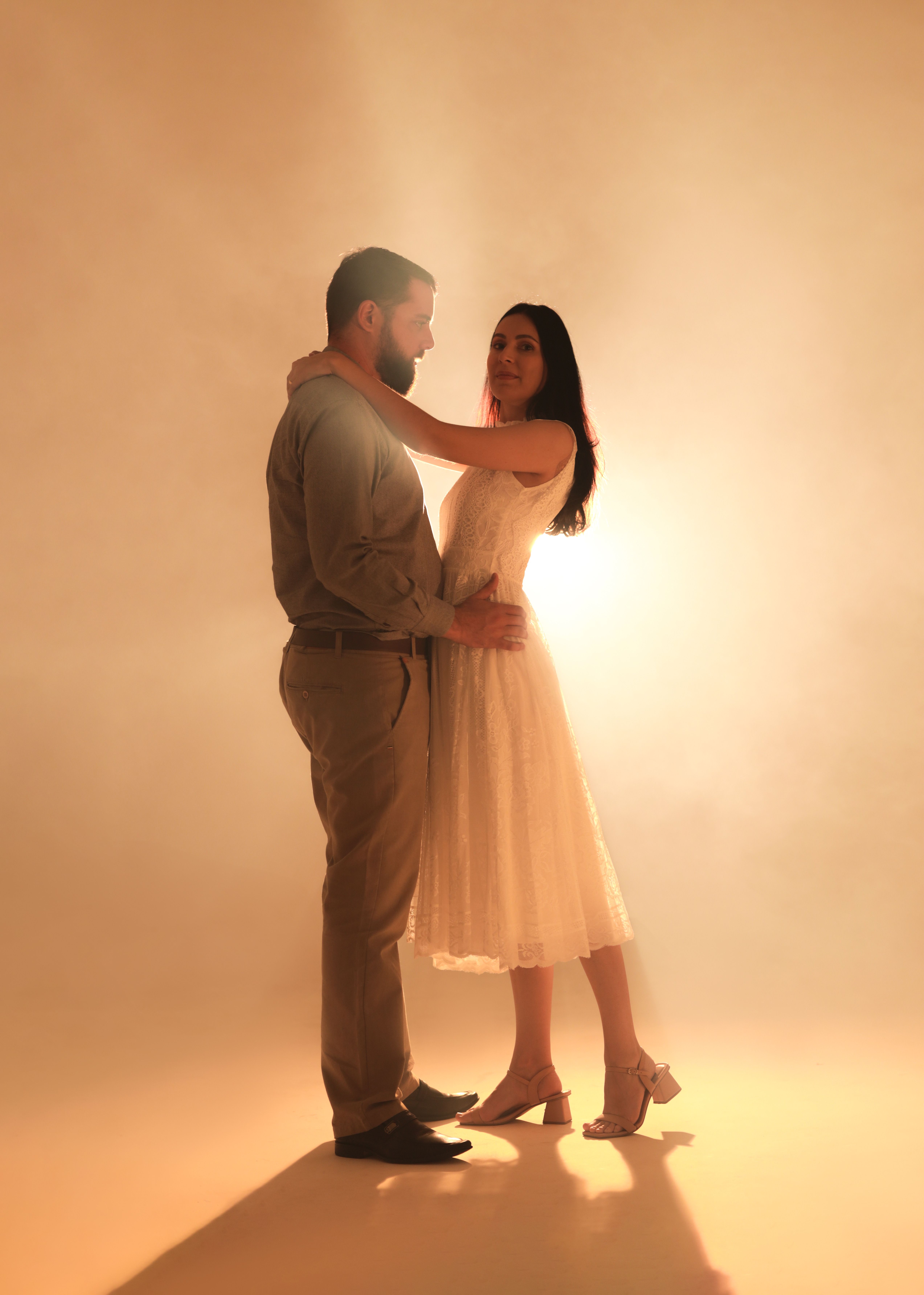 Online dating: starting a conversation on a niche platform