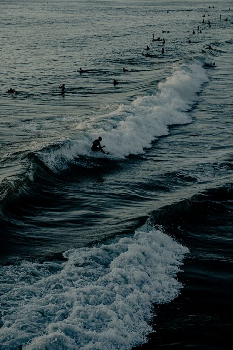 Dawn session on the outer bank — photo by Wendy Wei on Pexels