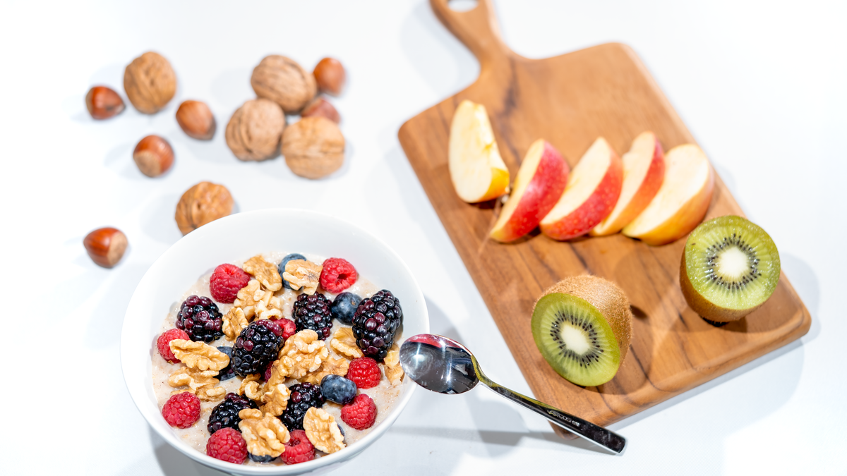 Petit-déjeuner inflammatoire vs anti-inflammatoire : 3 assiettes qui changent ta journée