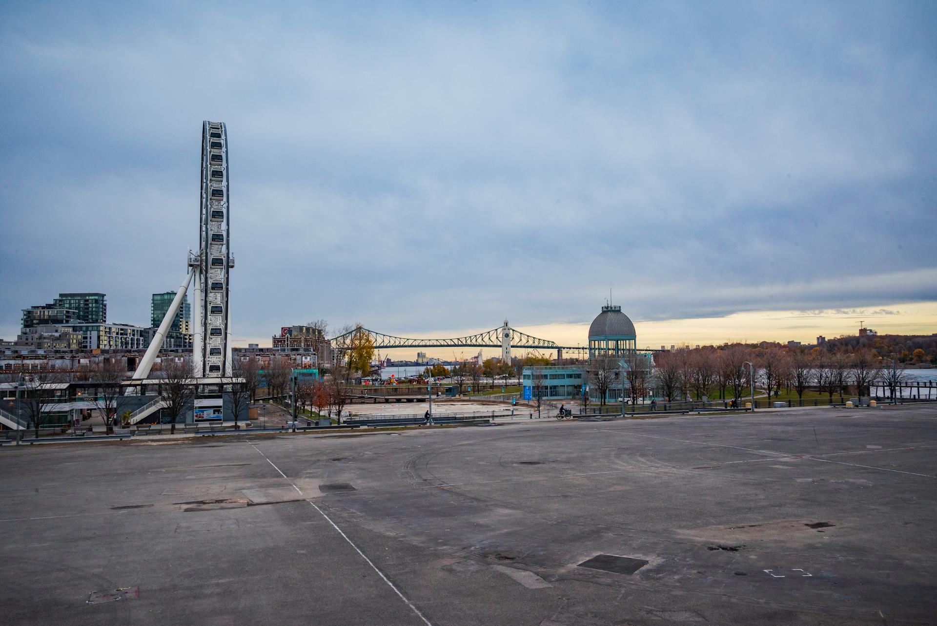 Montréal old port