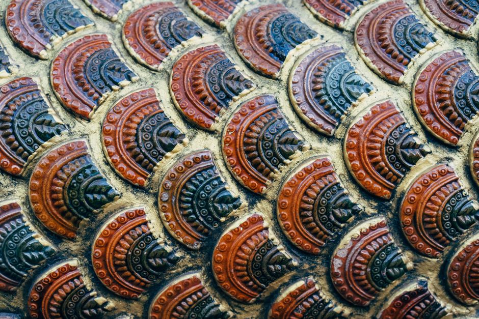 Proteins: A Mosaic Pattern to Rule Them All?
