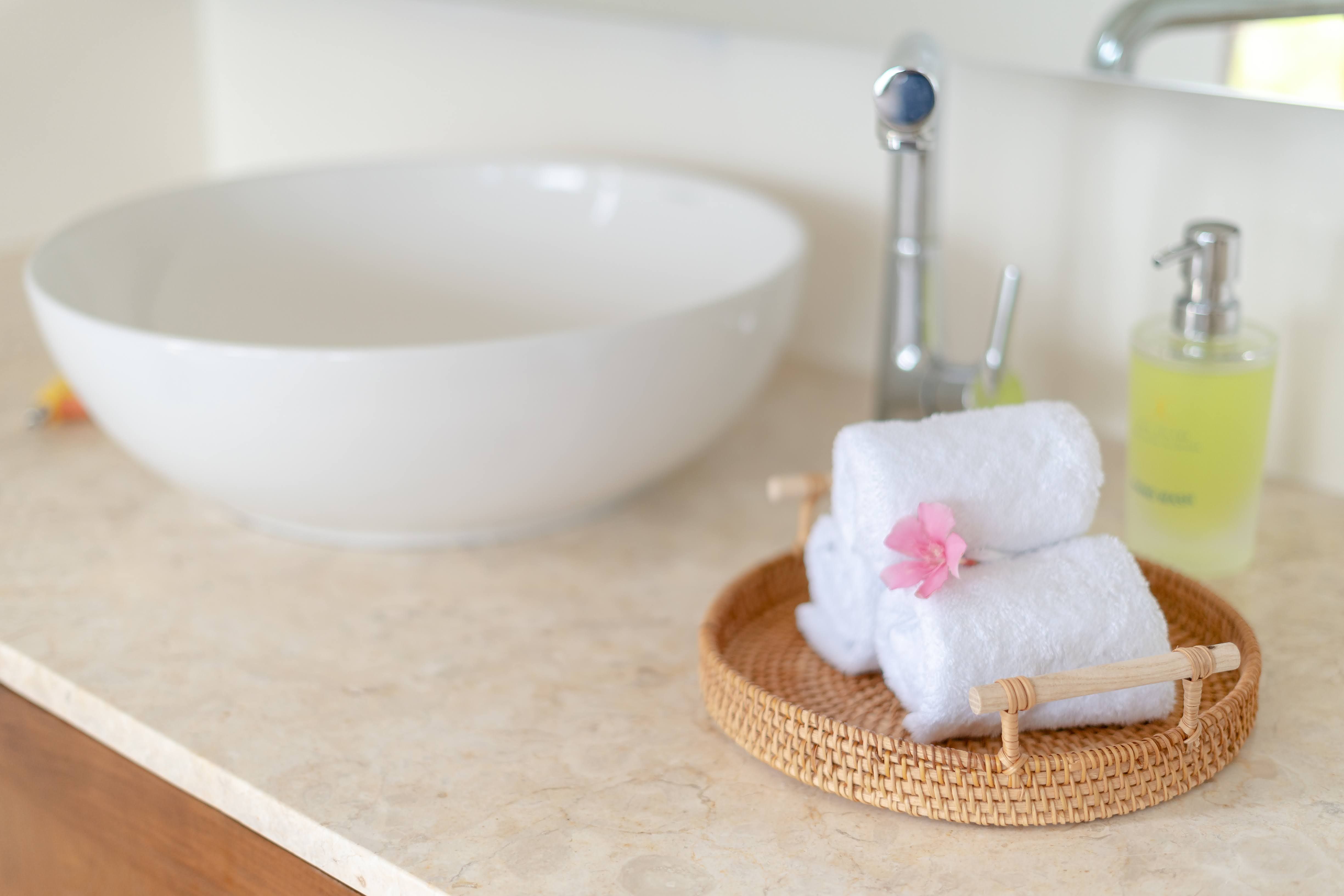 Badezimmer-Deko mit Naturmaterial: 8 DIY-Ideen + Tipps — Hero-Aufnahme