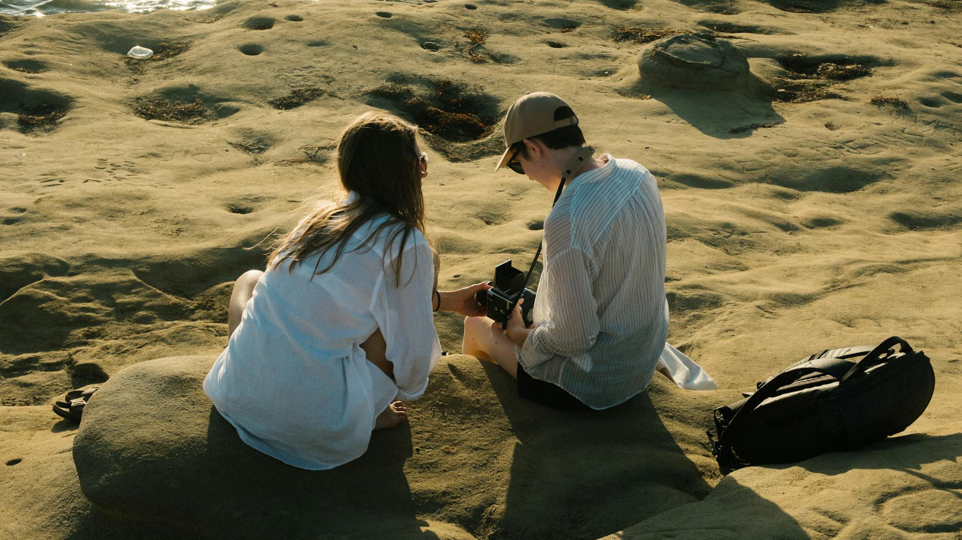 Man and woman on a beach (Pic Courtesy: Pexels.com) Find successful second marriages online with kerala marriage/matrimony sites.