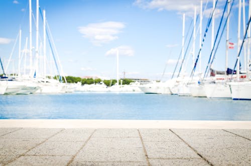 Free Boats on Body of Water Stock Photo