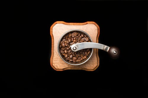 коричневые кофейные зерна