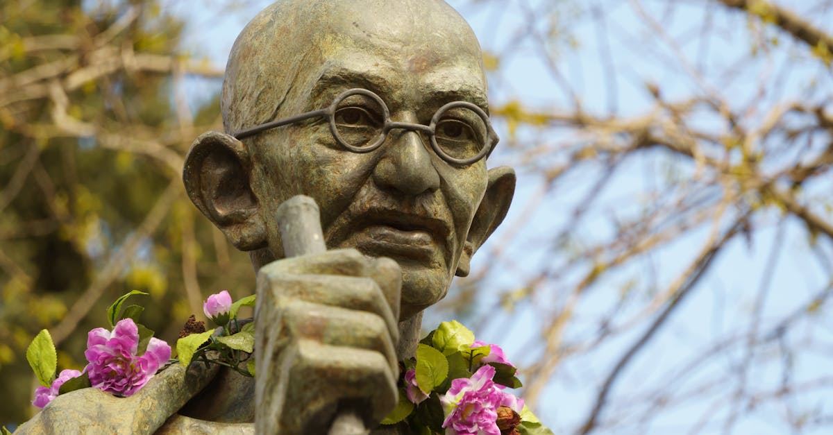 賴清德致敬黃百韜引爭議 滿志剛批政治算計圖私利