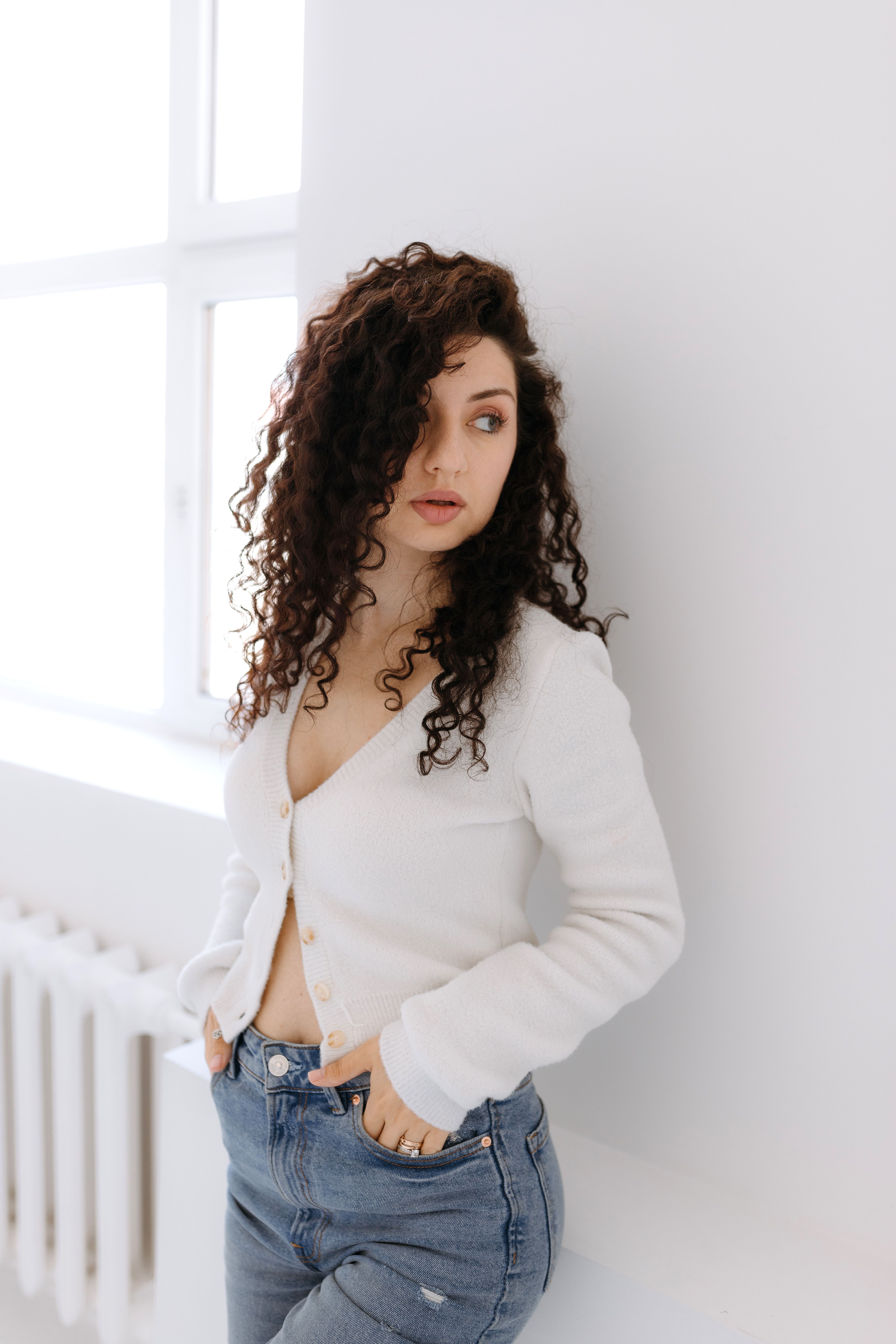 Vintage-wash relaxed jeans with cardigan