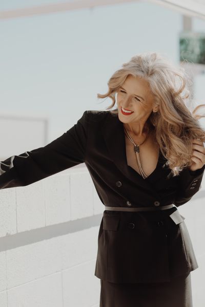 Portrait of Linda P.