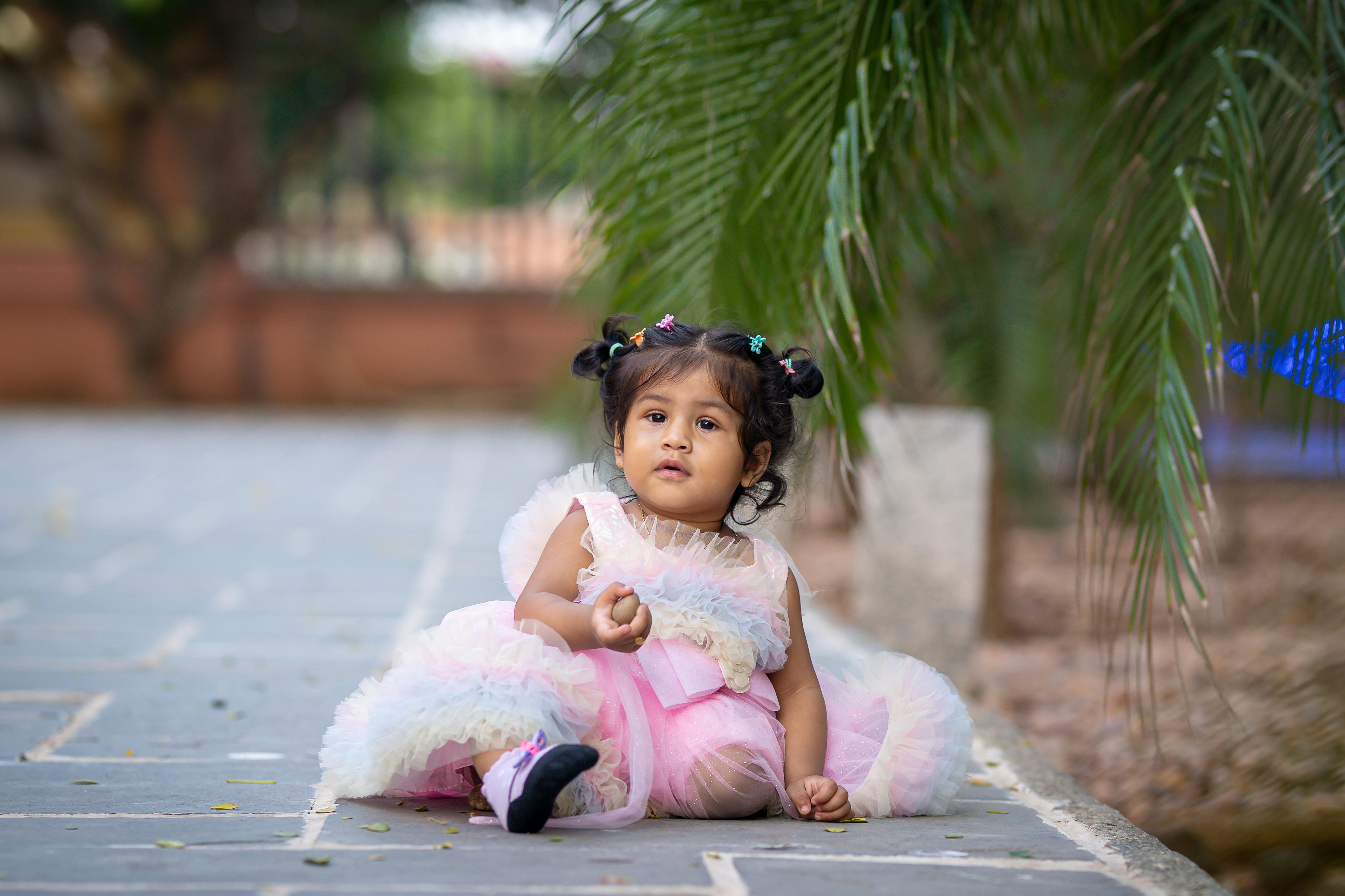 Thimmarajupalli TV Movie Review And Rating |Kiran Abbavaraam — Photo by D. krishna on Pexels