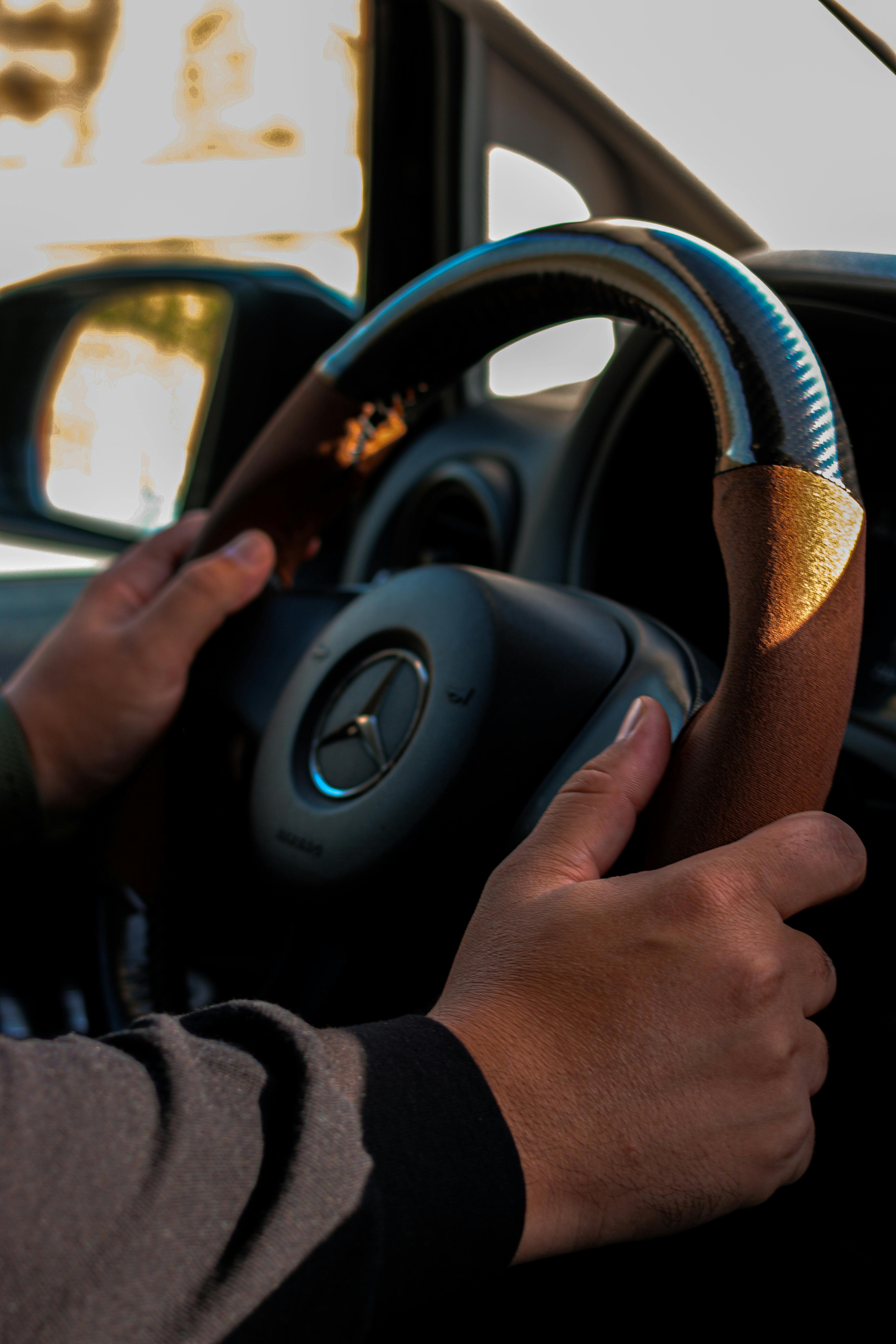 Safety and Comfort for Your Wedding Day Transportation