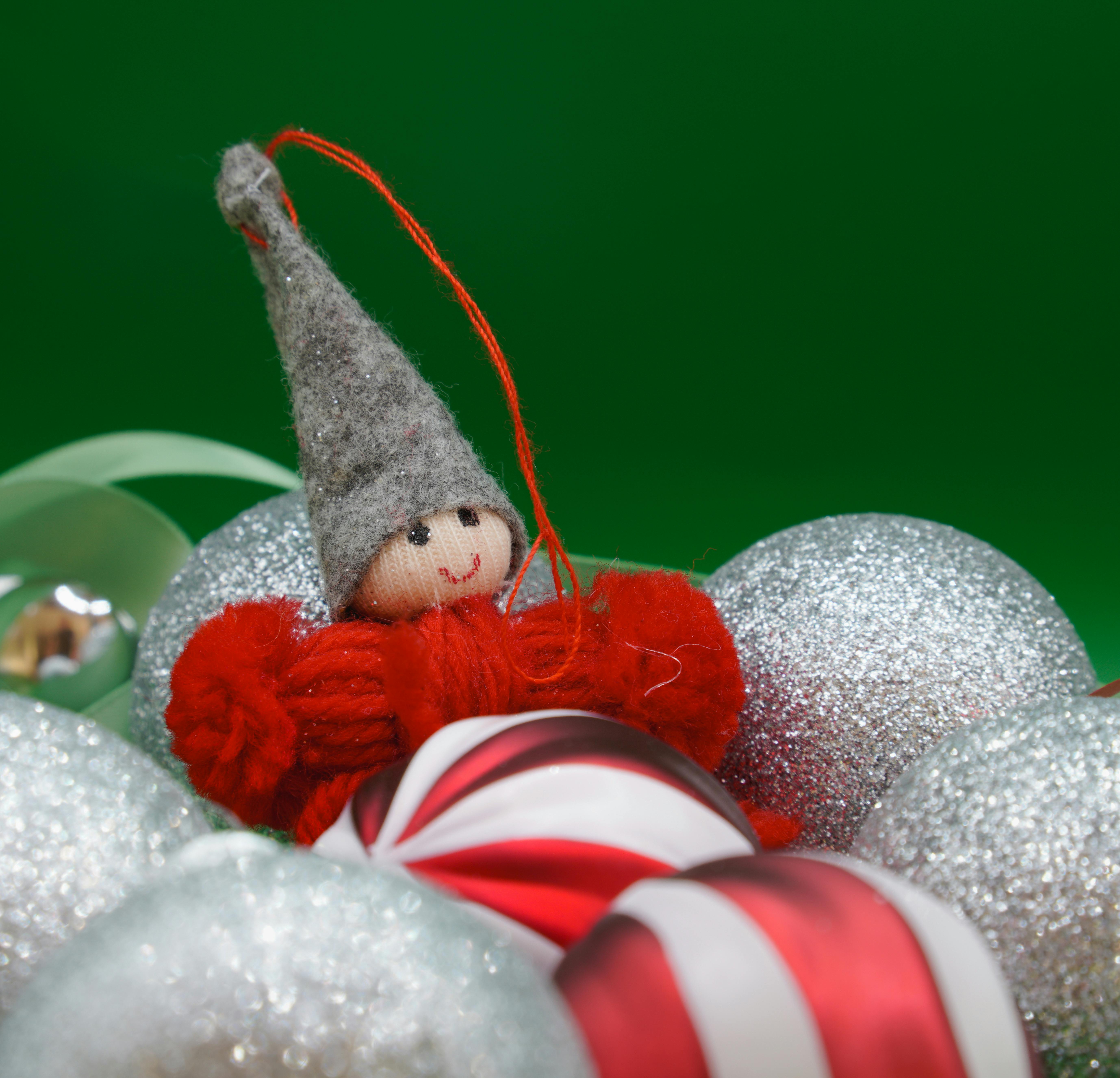 Hobbycraft launches Christmas deals with major savings on kids craft kits — Photo by Damir K . on Pexels