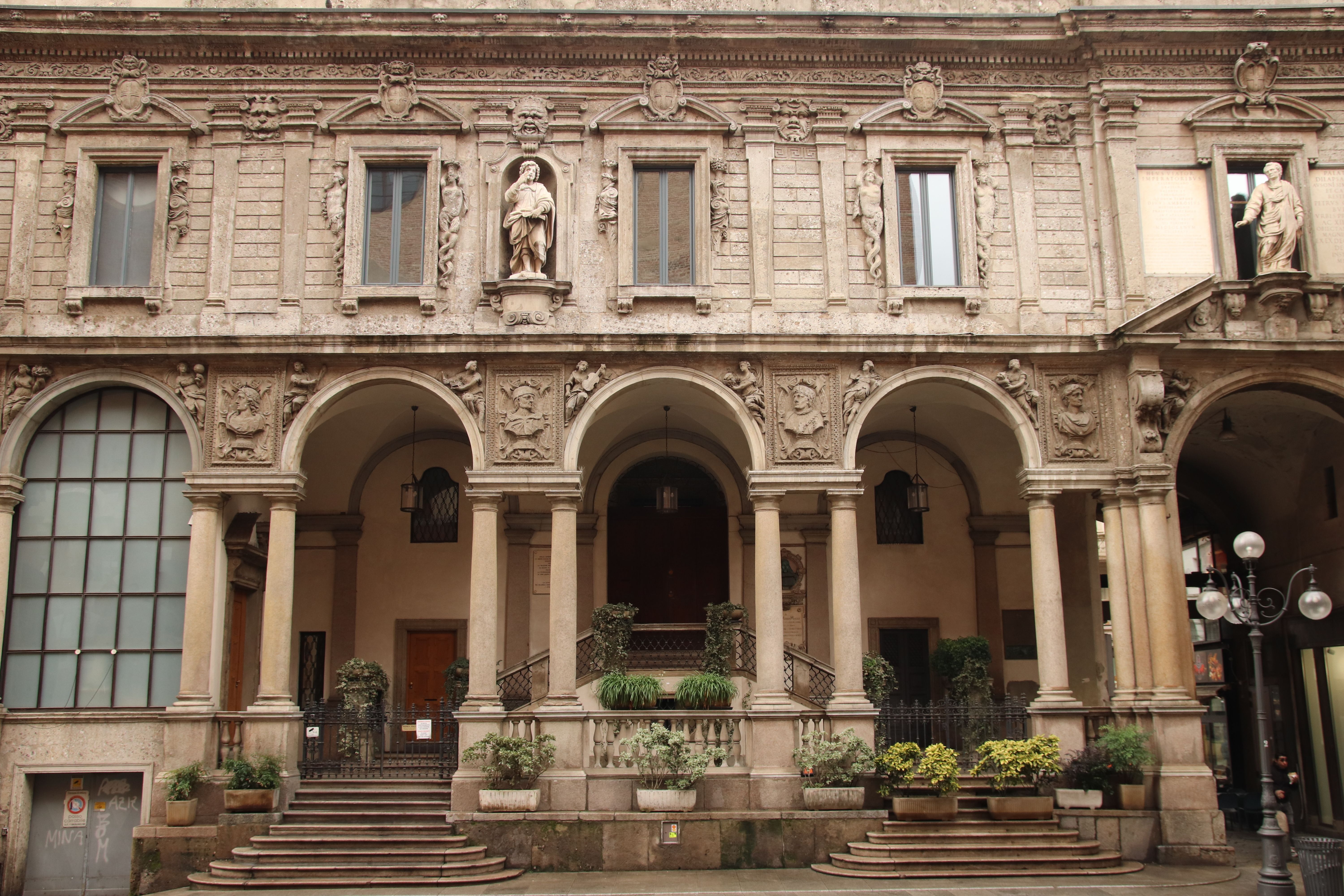 Historic Architecture in Milan, Italy · Free Stock Photo
