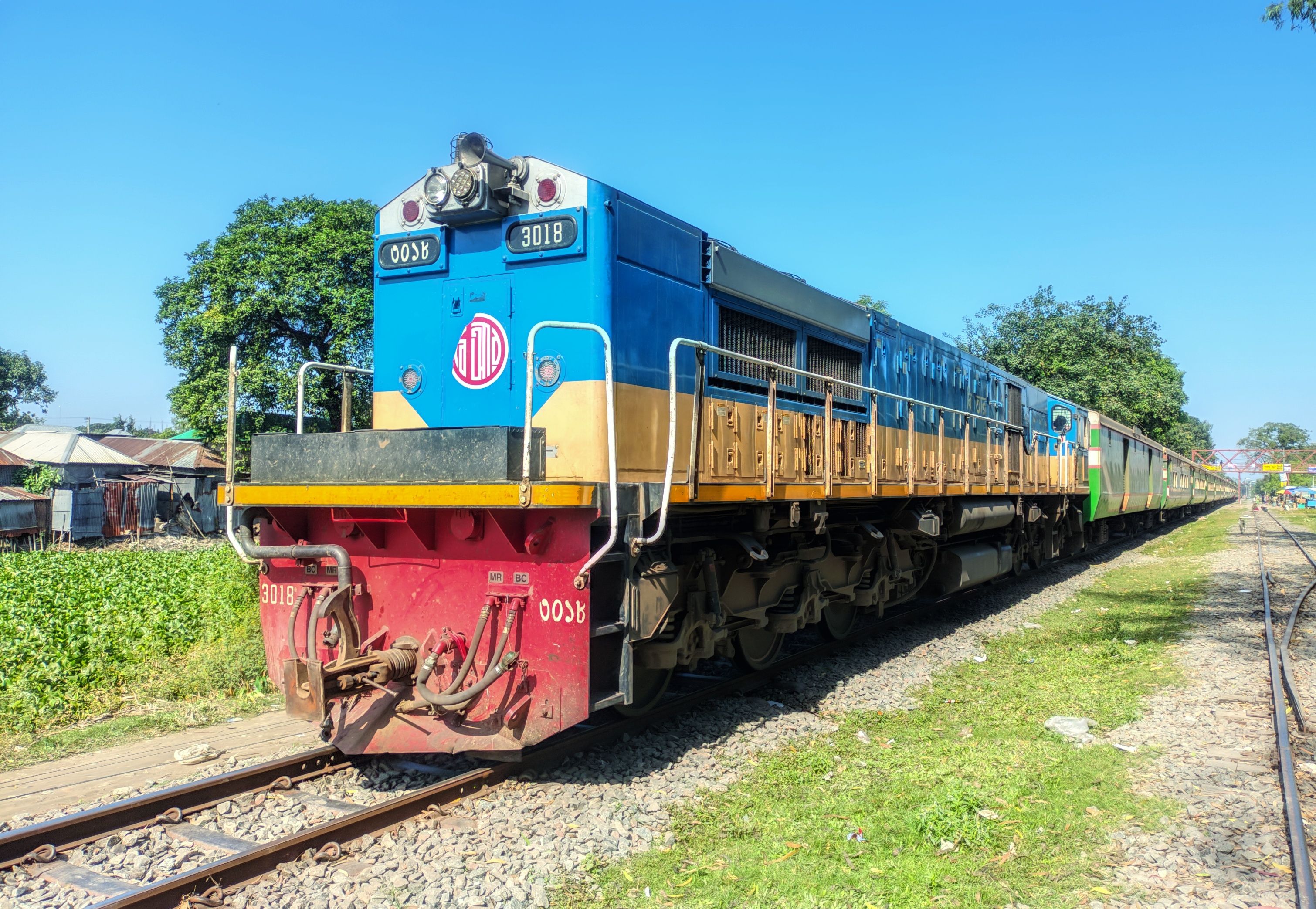 Colorful Train on Rural Tracks in Bangladesh · Free Stock Photo