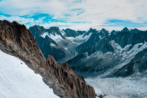 Безкоштовне стокове фото на тему «високий, висота, гірський хребет»
