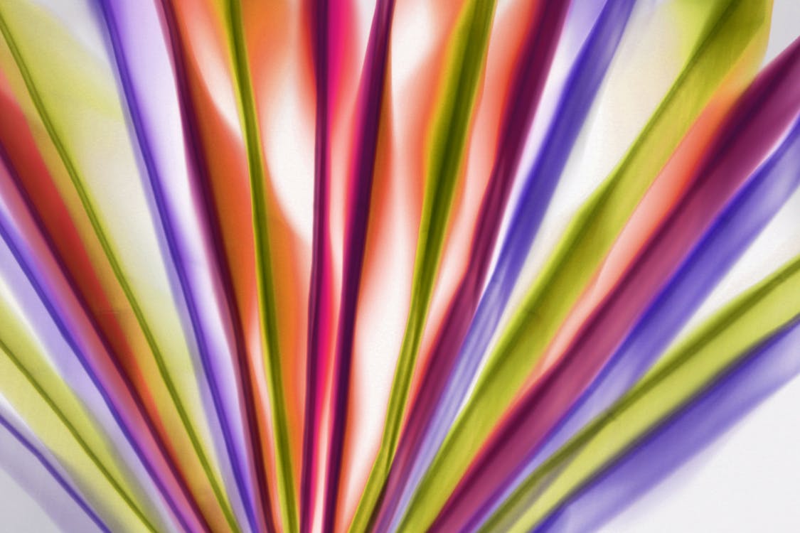 Vibrant Abstract Light Refraction Patterns · Free Stock Photo