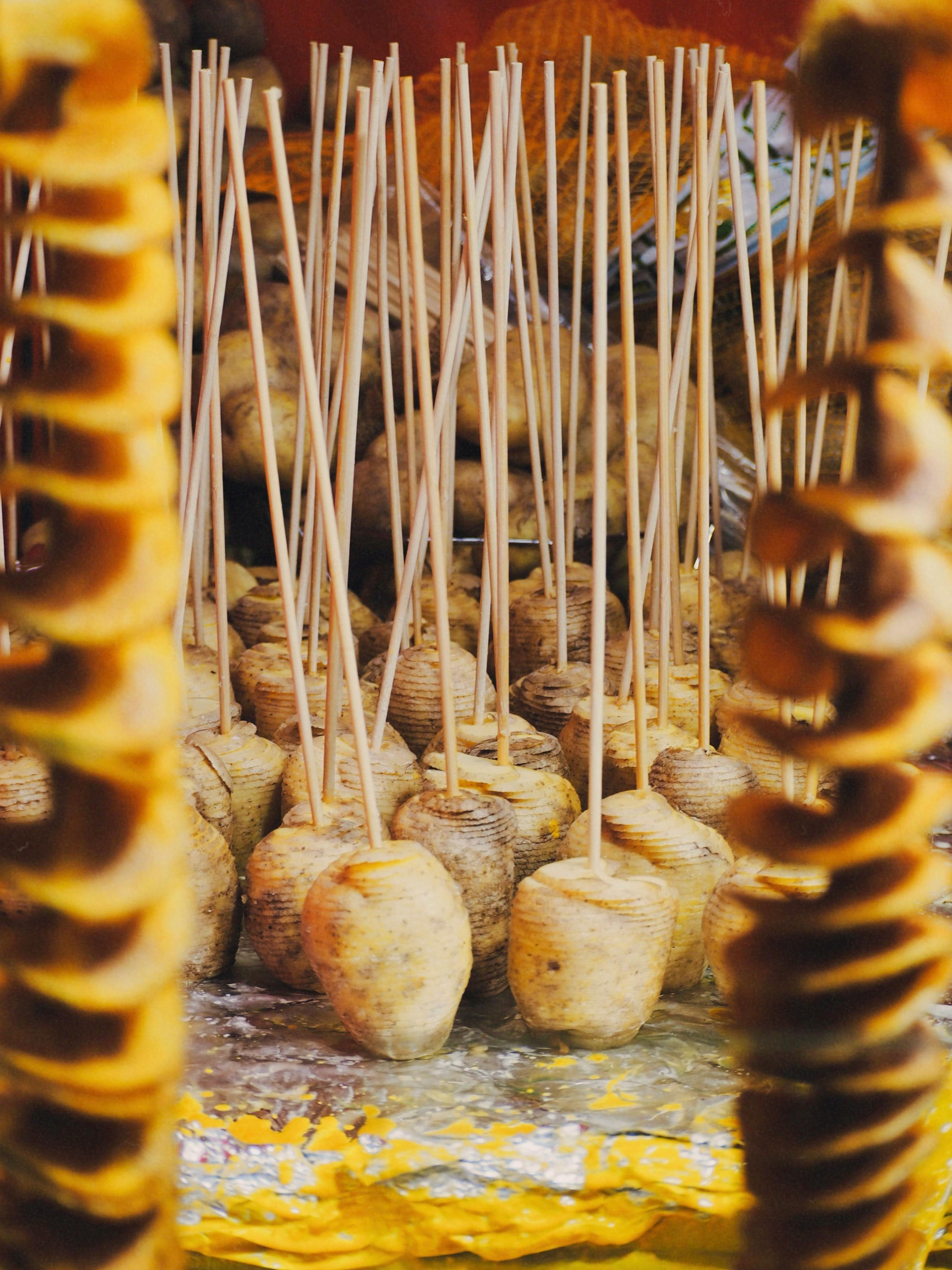 spiral potatoes at berlin christmas market