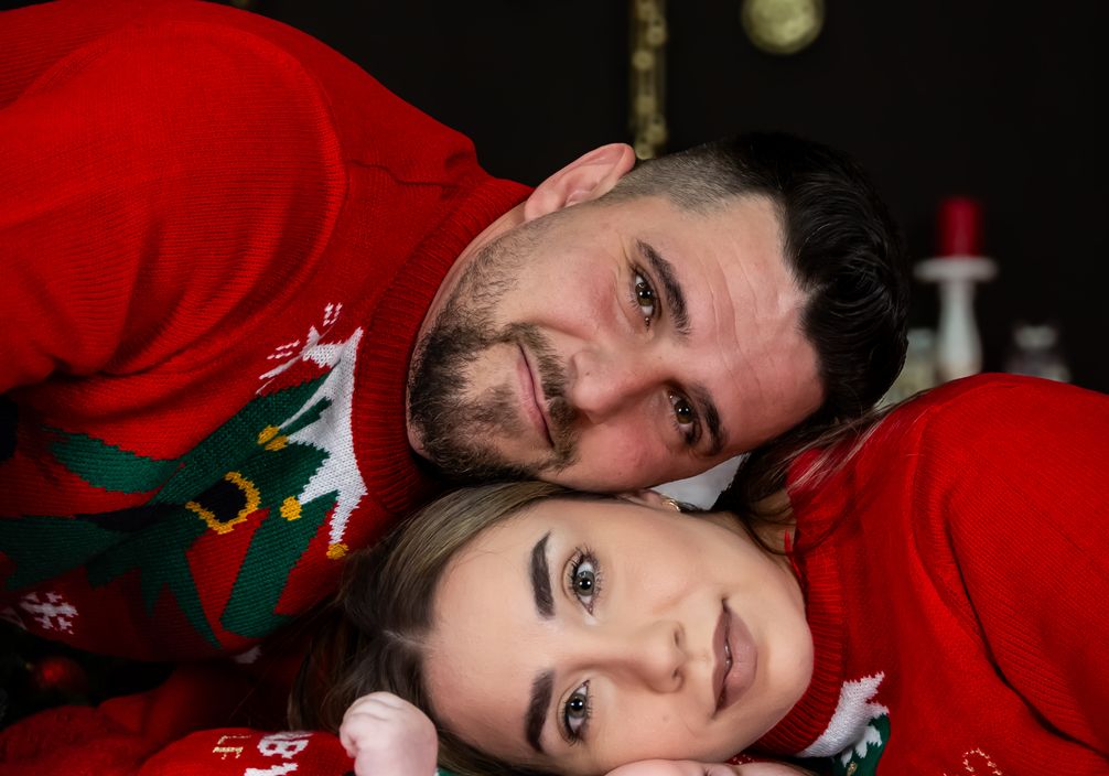couple using dating app on smartphone