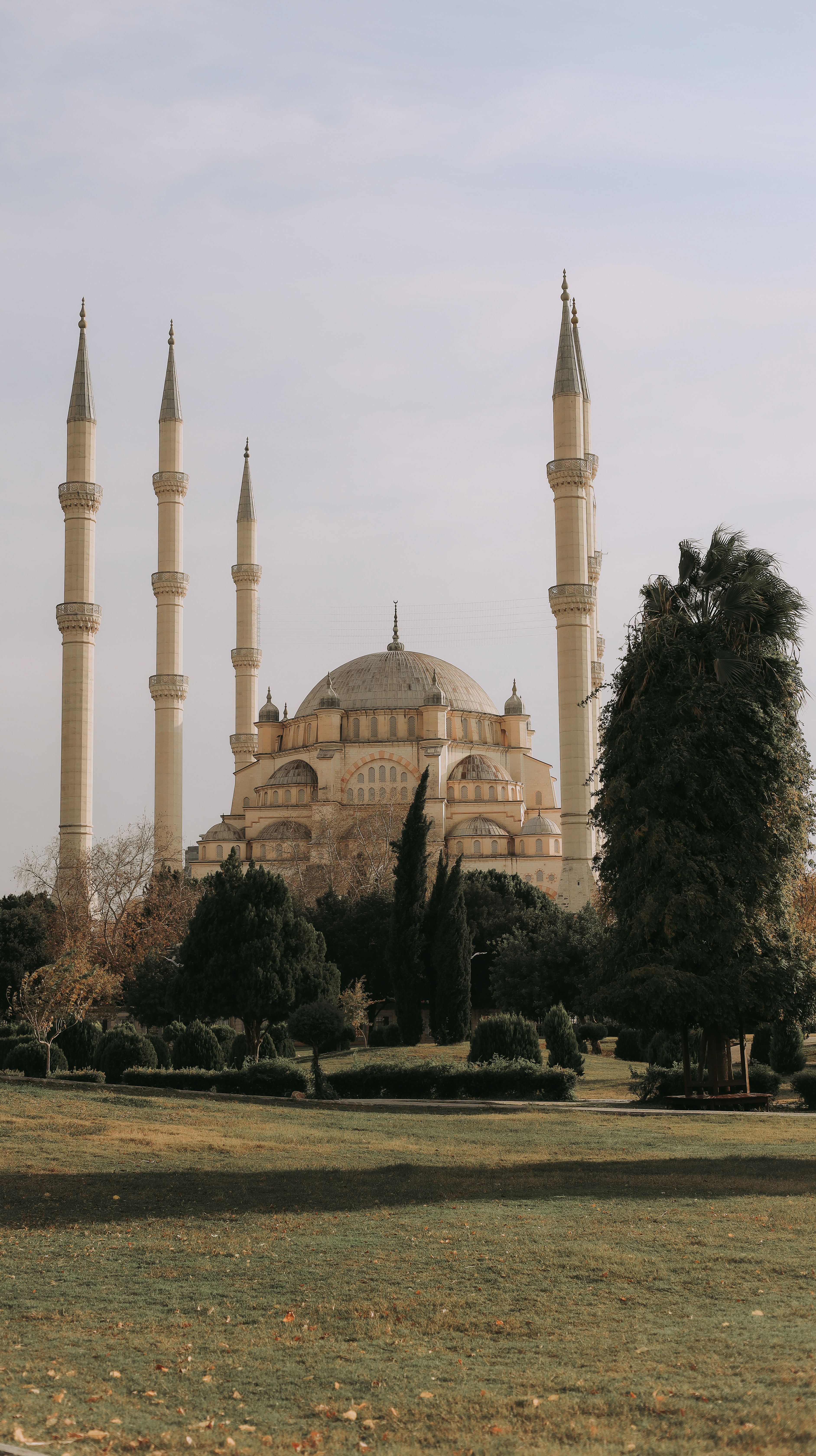 Iconic Sabancı Central Mosque in Adana, Türkiye · Free Stock Photo
