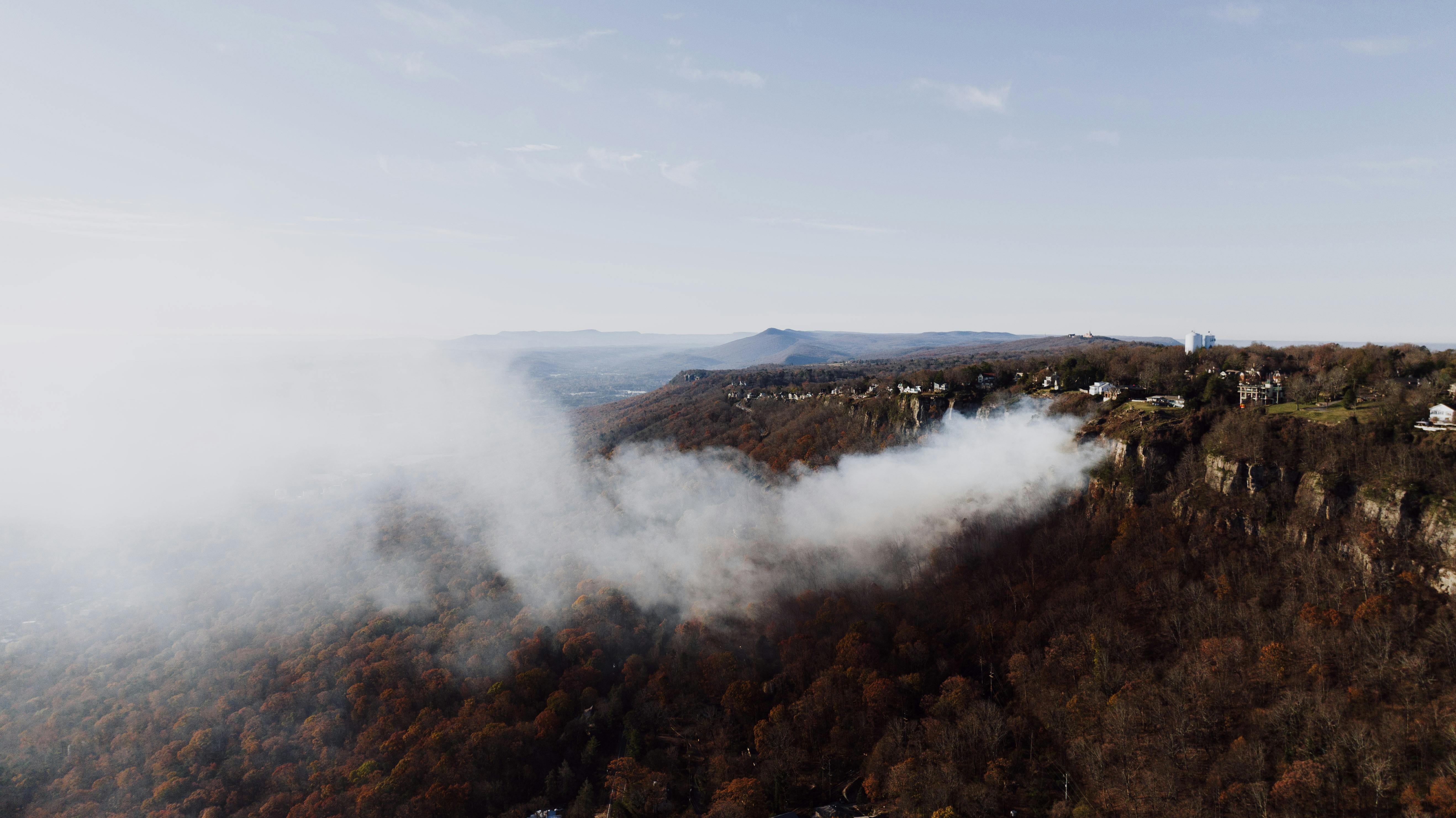 Wildfire Wire: Seeking discounts for homeowner’s insurance — Photo by K on Pexels