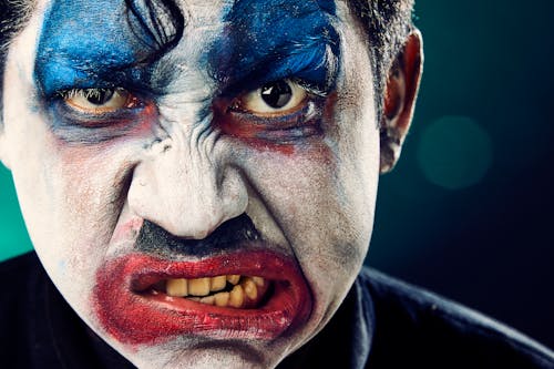 Skizofrenia Pada Joker