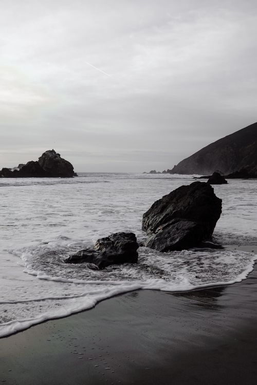 Dramatic Coastal Landscape with Sea Rocks · Free Stock Photo