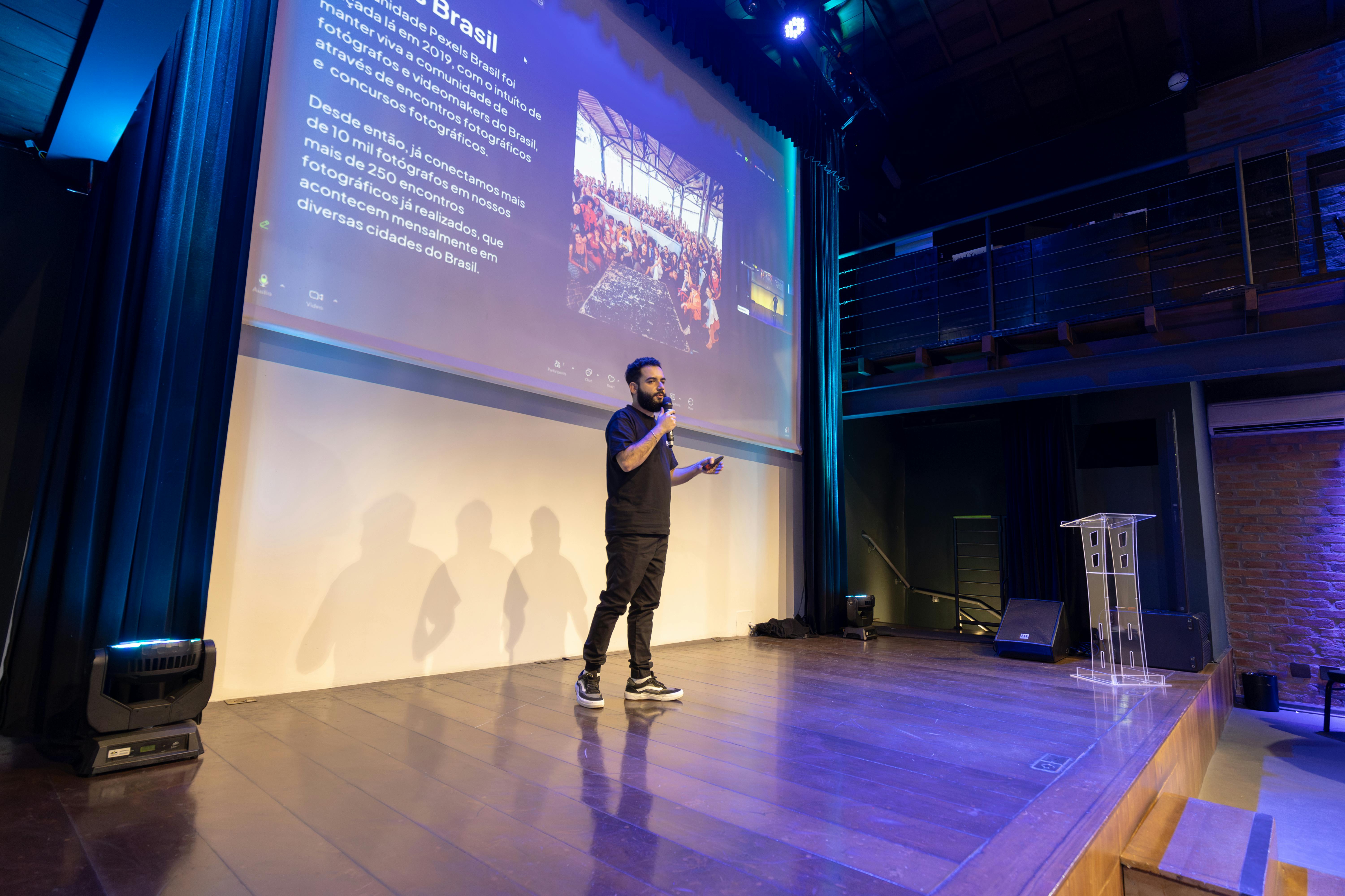 Keynote speaker on stage at an Indeed FutureWorks event - indeed