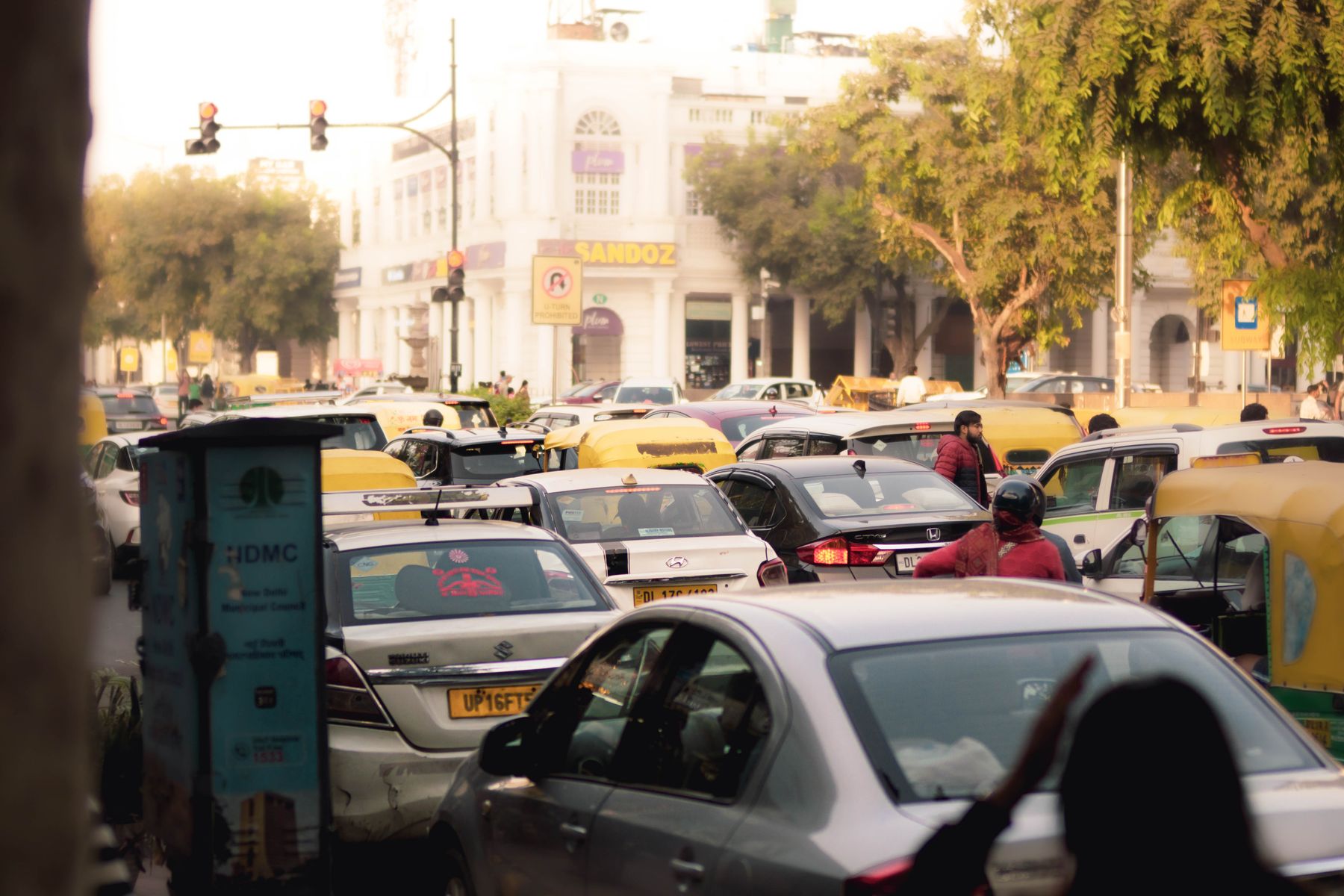 New Delhi in Autumn: What Changes and What It Costs