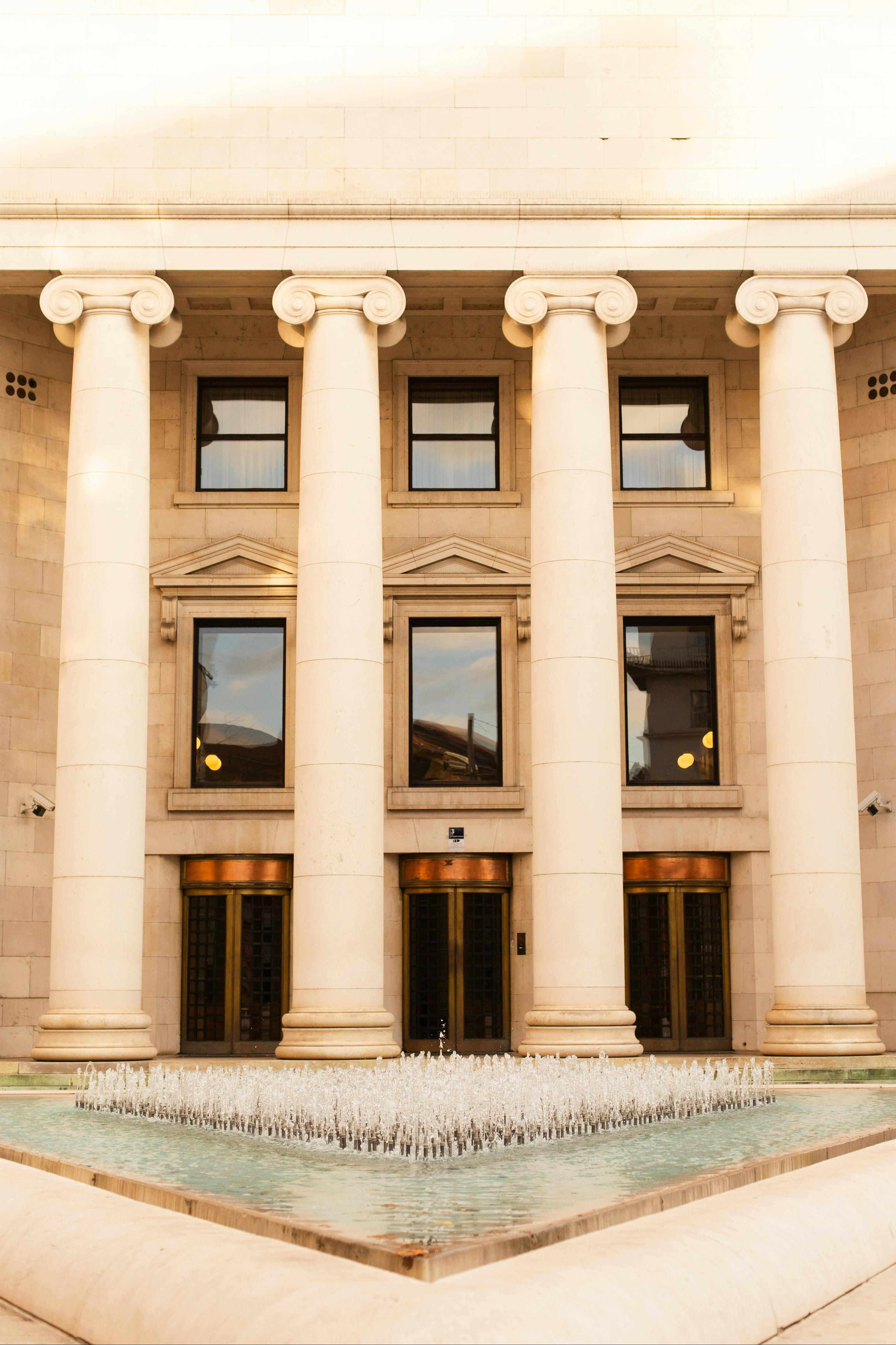 Grand Public Bathroom Photos, Download The BEST Free Grand Public ...