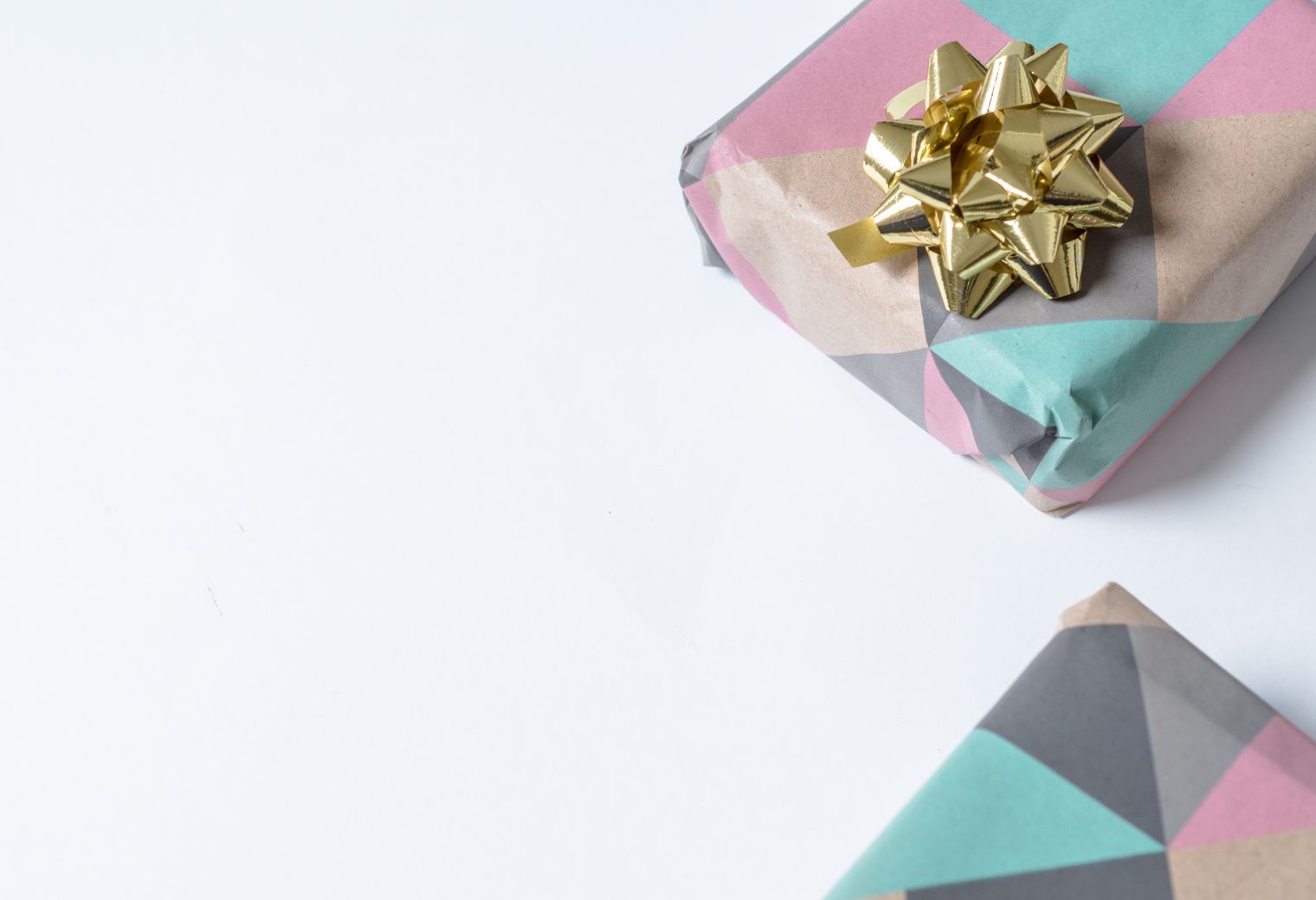 Hersham — professional packers wrapping and boxing belongings
