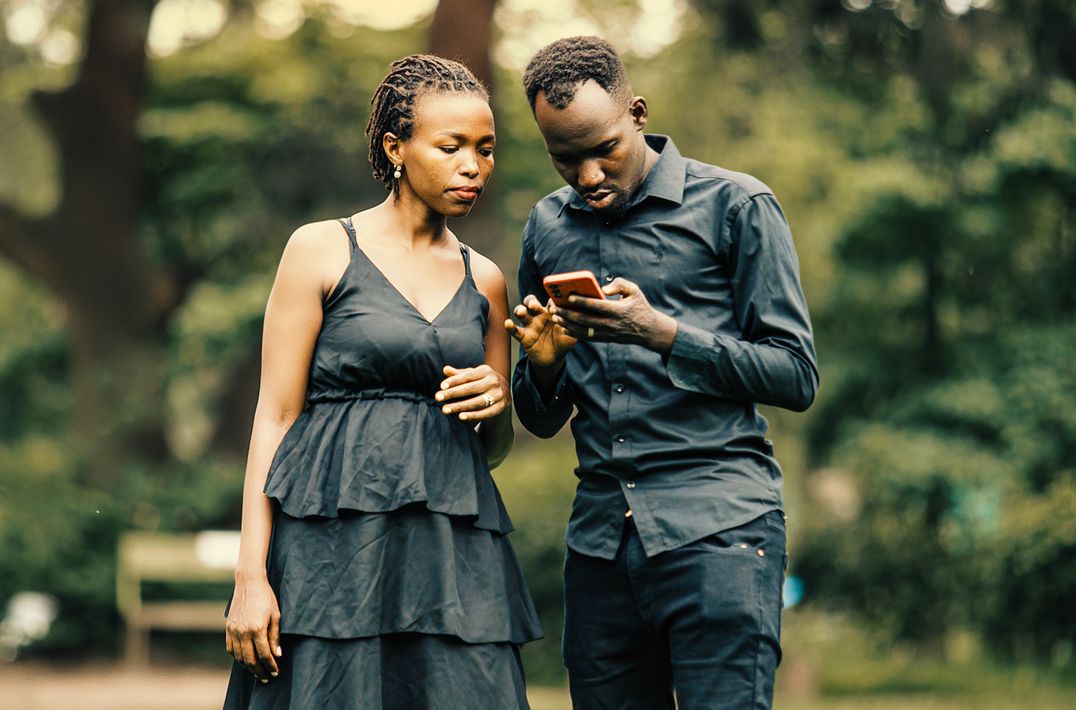 couple meeting in public place for first date
