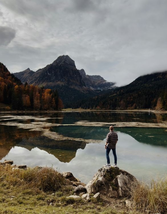 Scenic View of Swiss Alps with Lake Reflection · Free Stock Photo