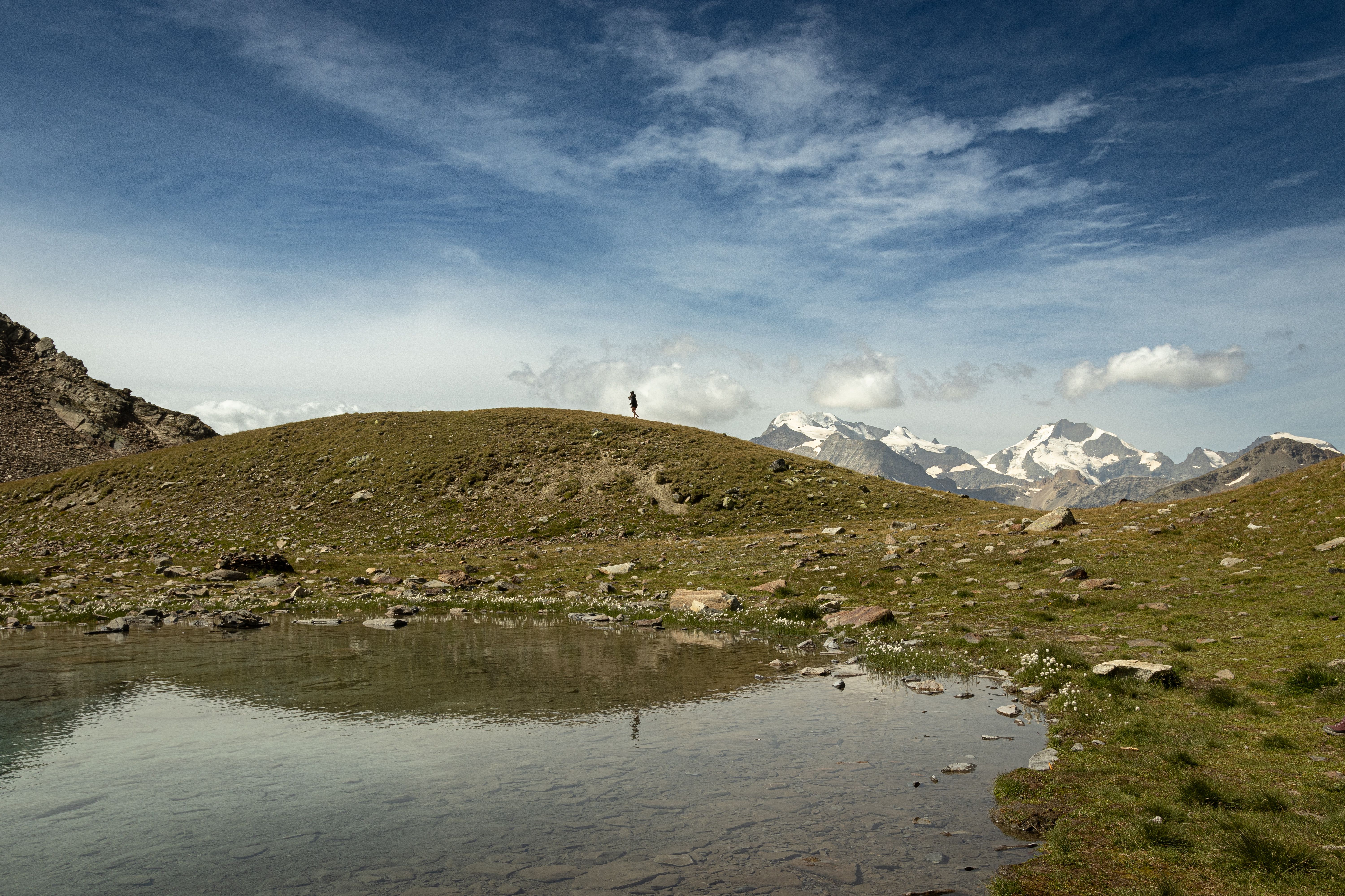 Klarer Bergsee für Gewässerrenaturierung