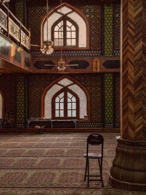 Free Intricate ornate design inside a peaceful empty mosque with arches and patterns. Stock Photo