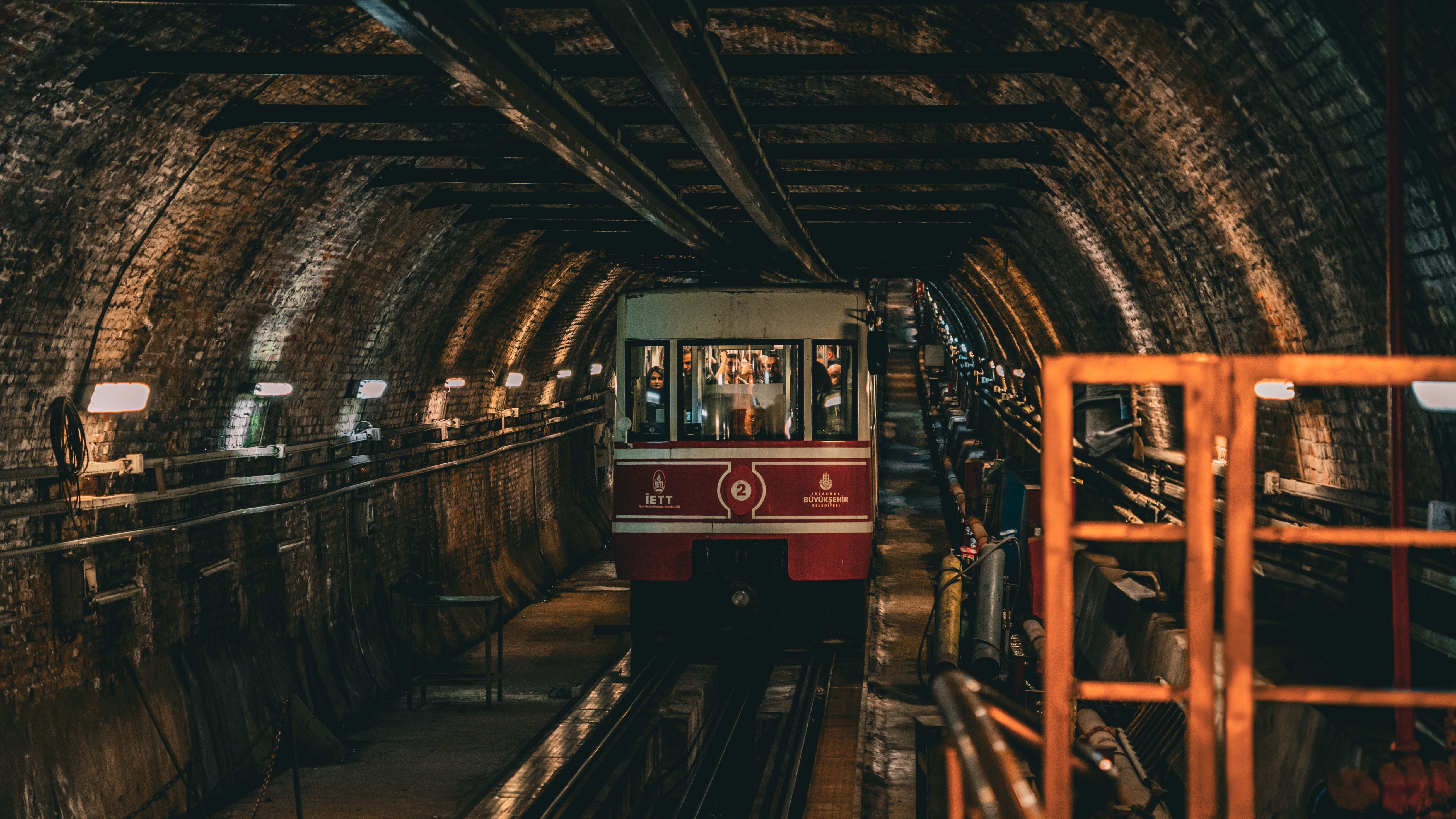 Navigating Athens' Metro Like a Local: Lines, Transfers & Insider Tricks