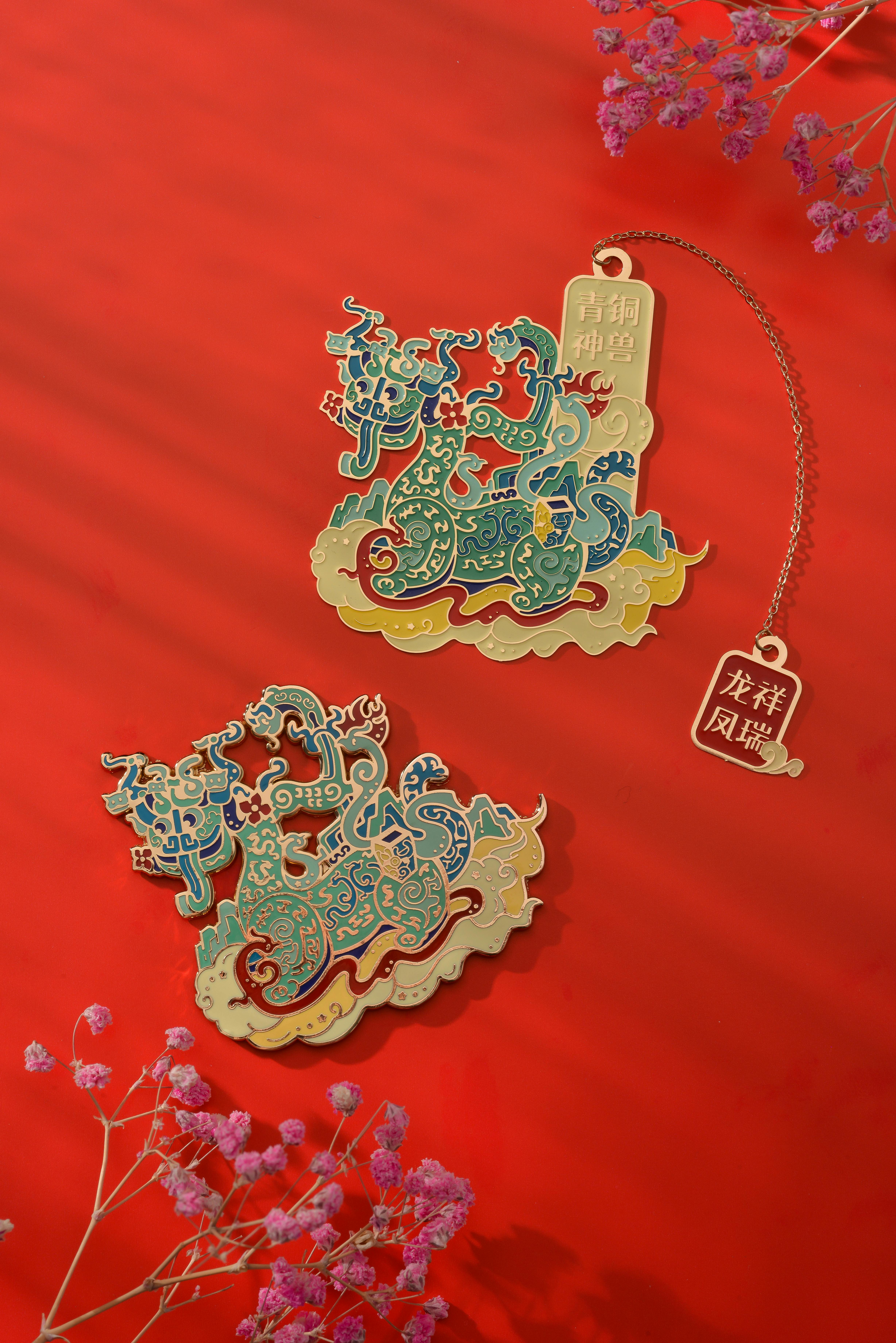 artistic chinese dragon ornaments on red background