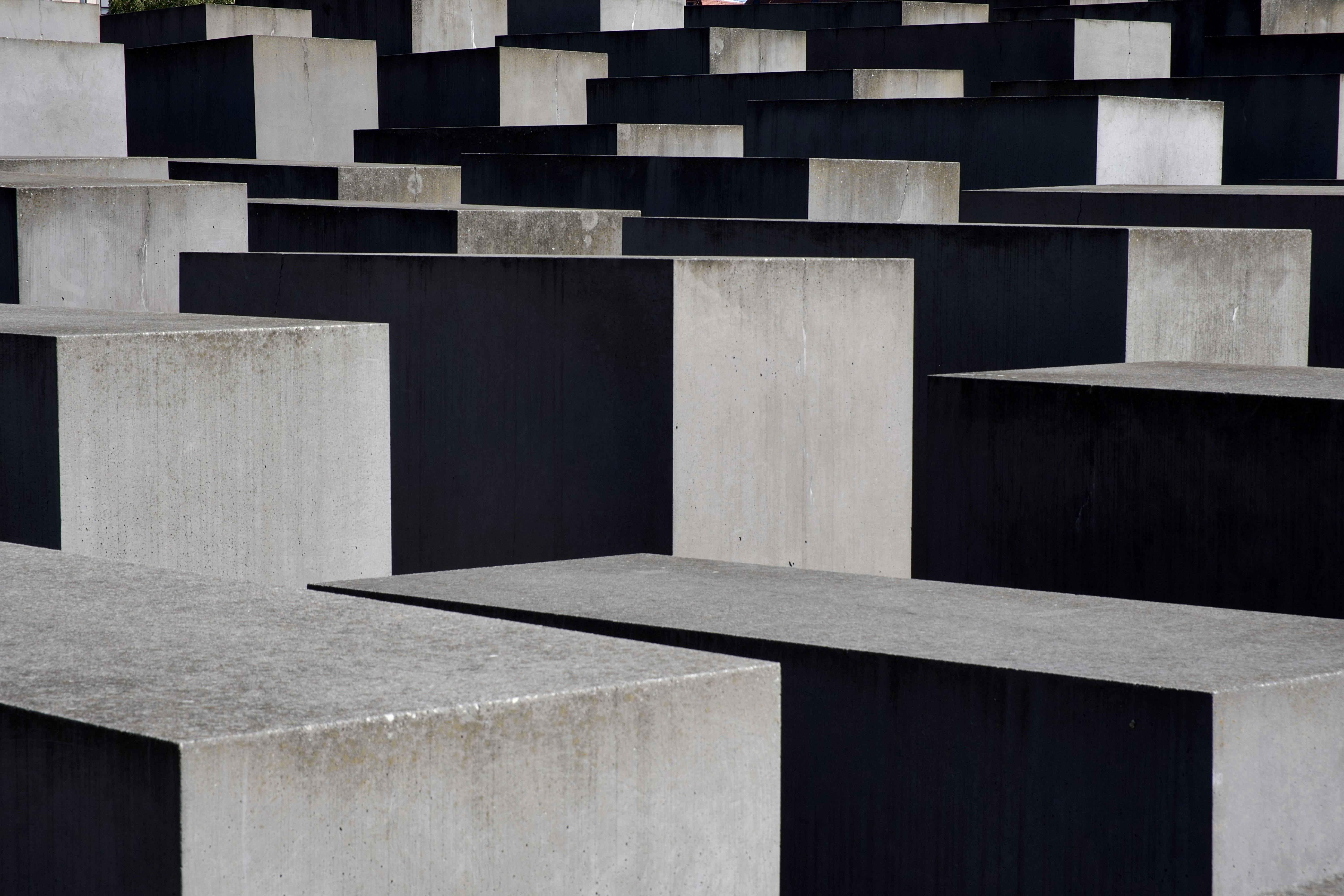 holocaust memorial in berlin germany