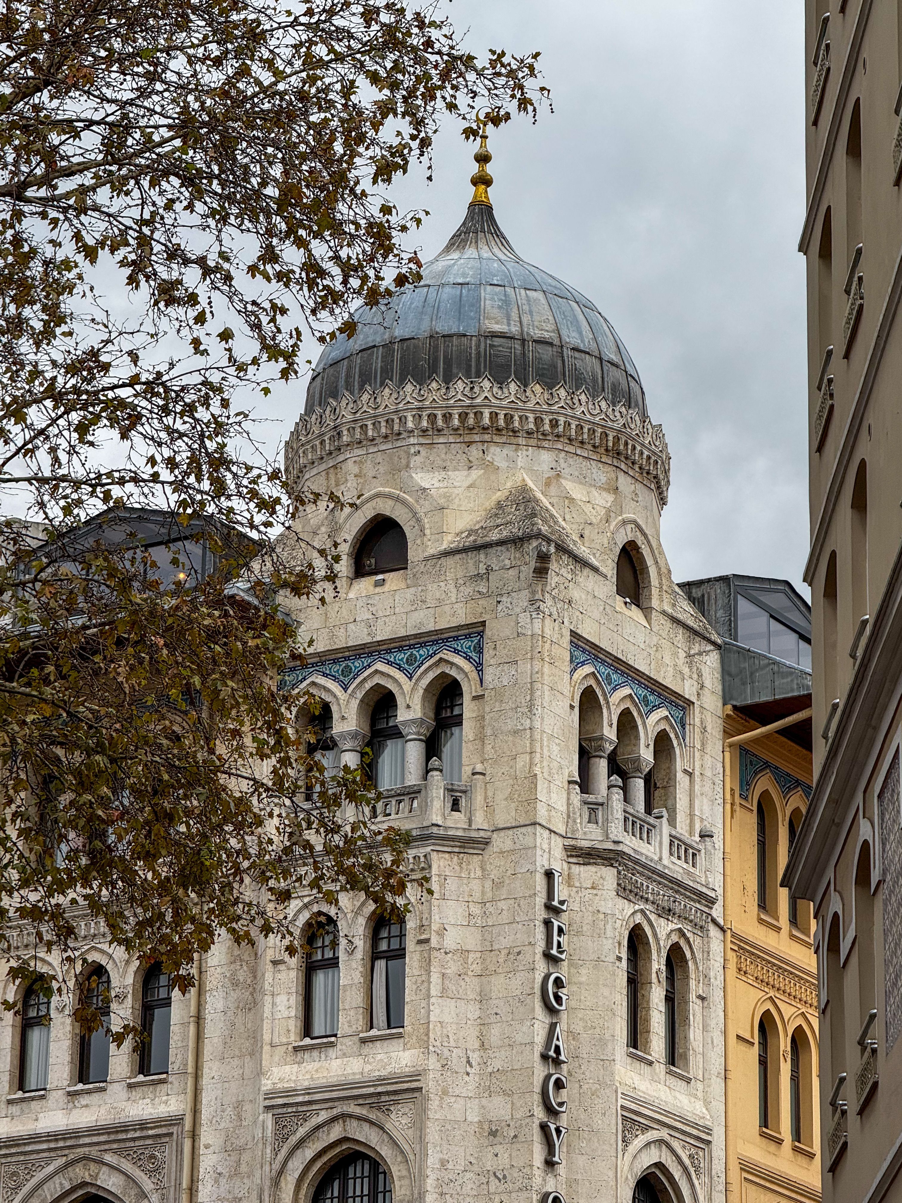 Historic Building with Dome and Intricate Architecture · Free Stock Photo