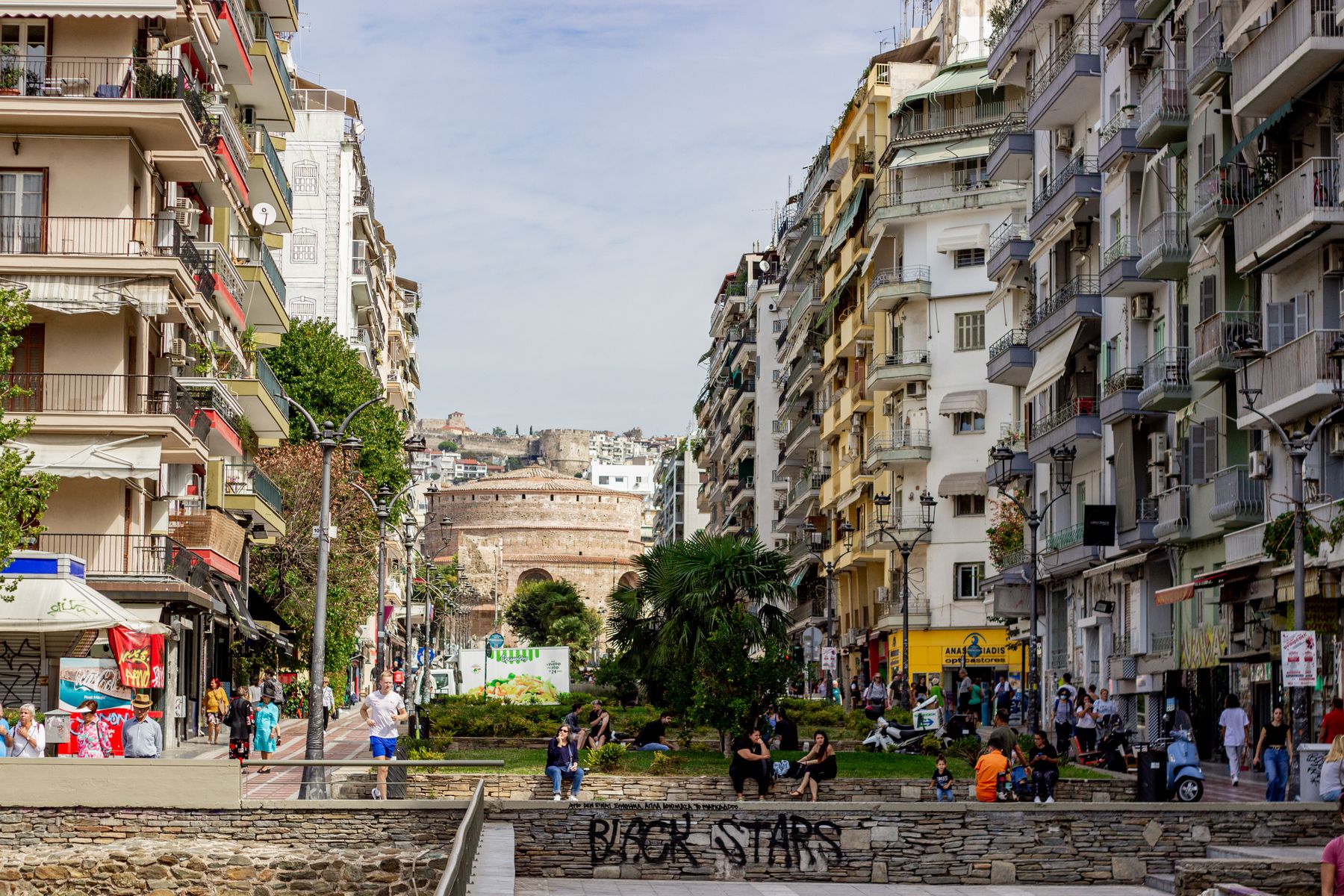Urbanes Thessaloniki mit Weißem Turm und mediterranem Stadtleben