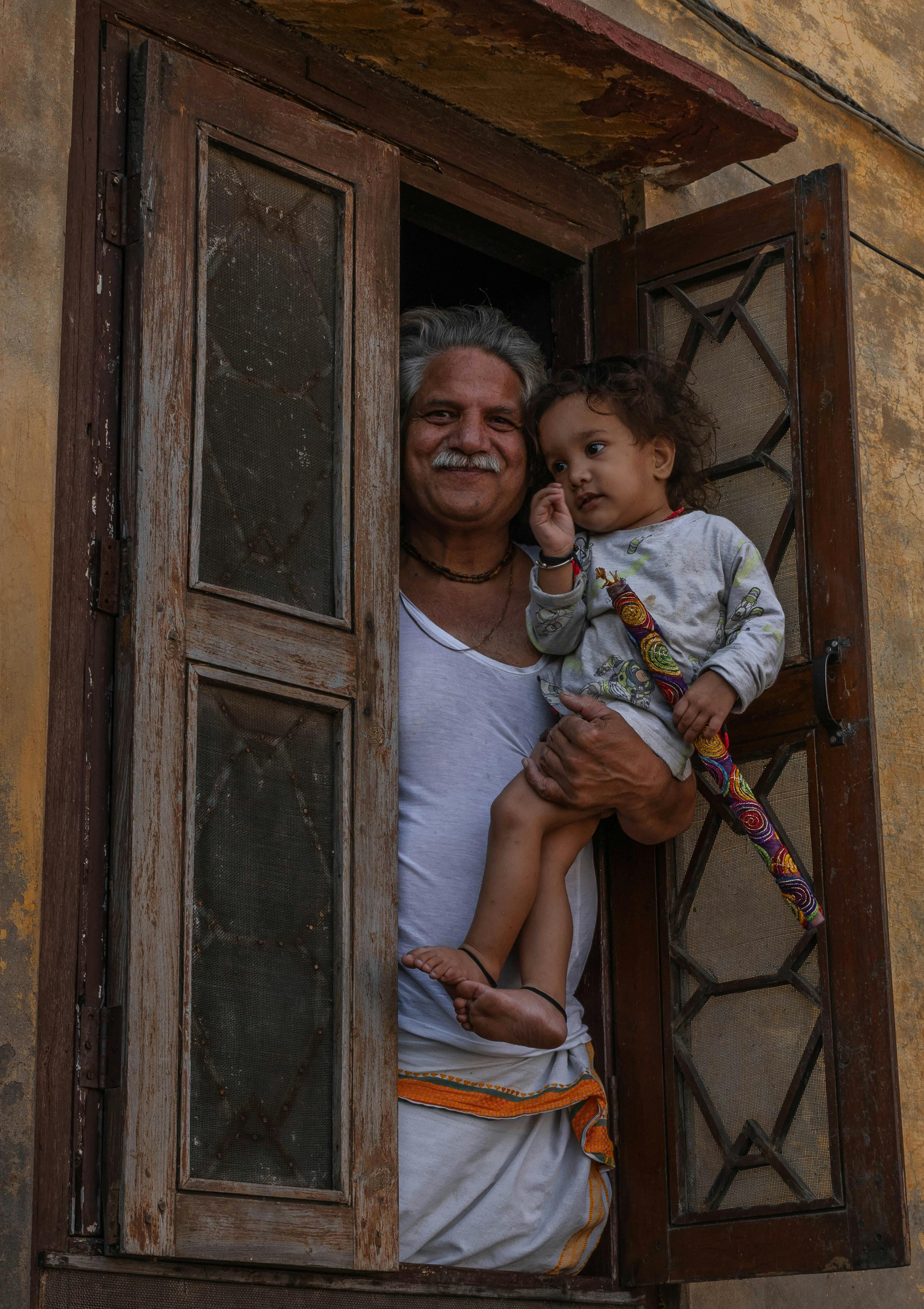 Trei rădăcini – Povestea unei familii legate de MECIPT, primul calculator universitar din România