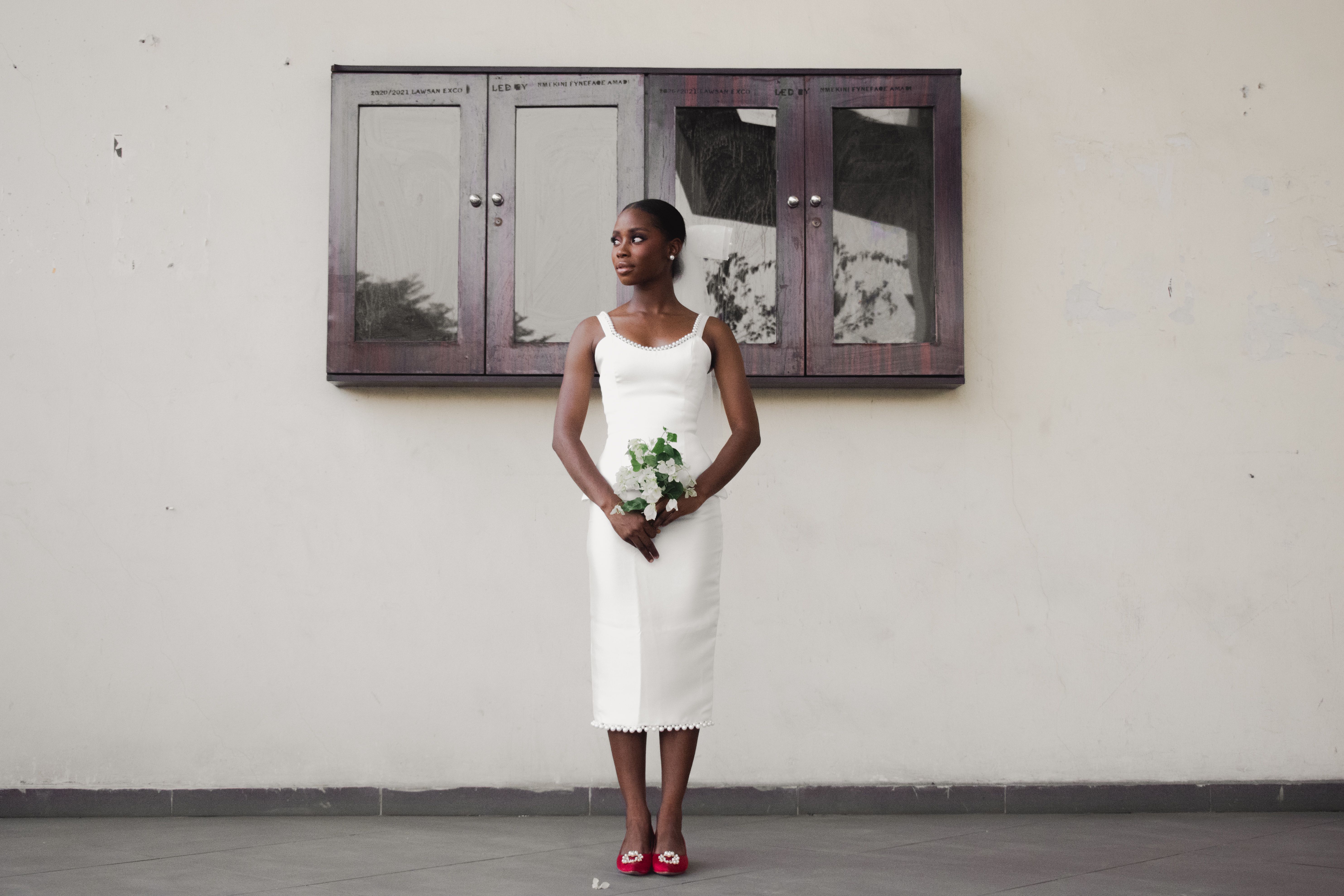 Simple Wedding Dress Photos, Download The BEST Free Simple Wedding Dress  Stock Photos & HD Images