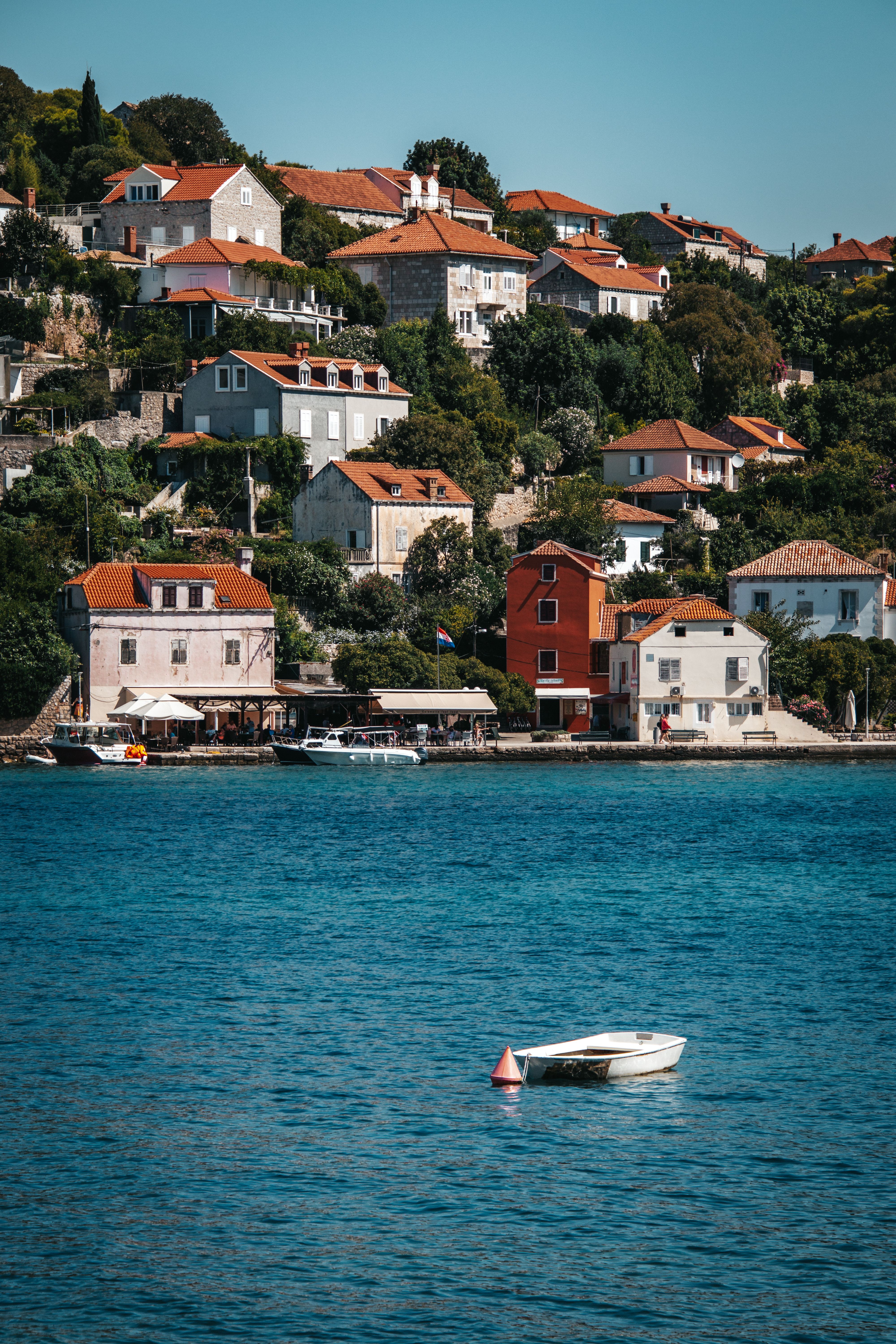 Uitzicht over Kroatisch heuvellandschap in het binnenland
